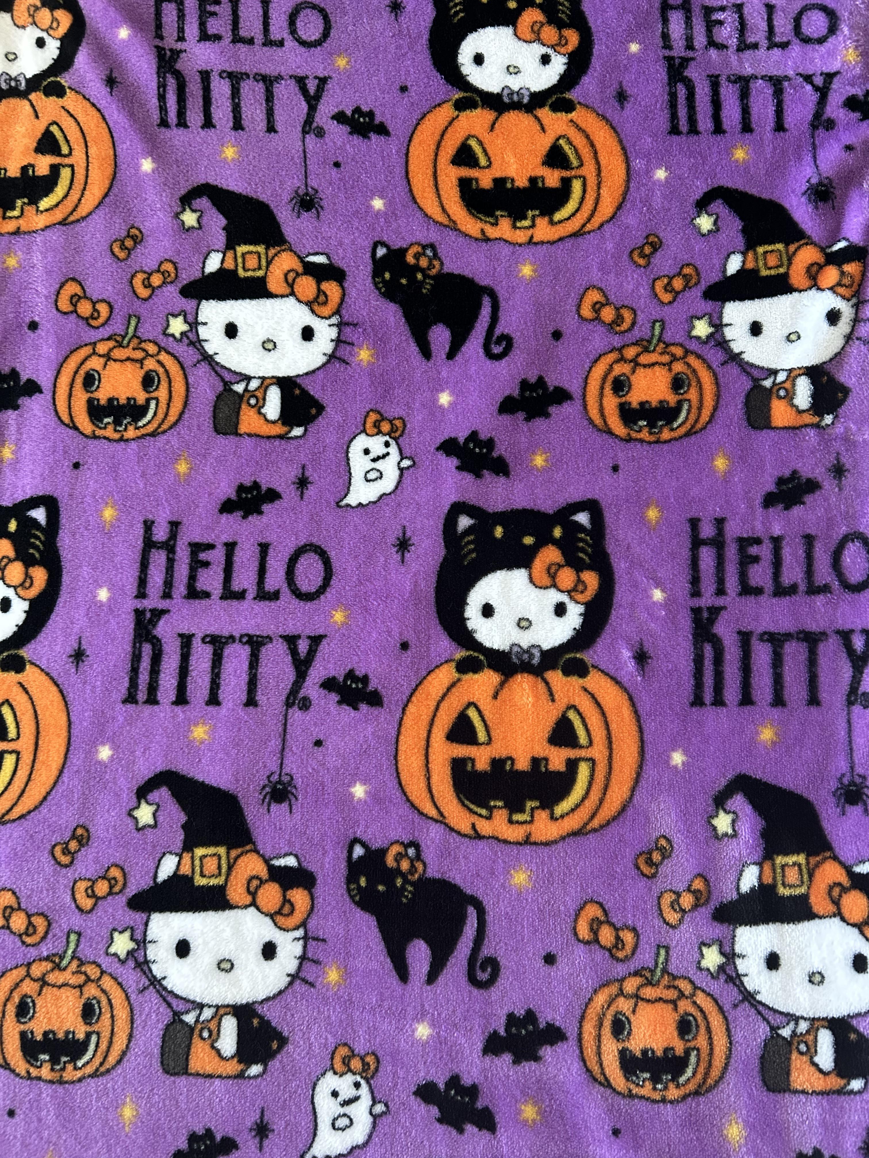 My new Hello Kitty Halloween blanket is so soft!