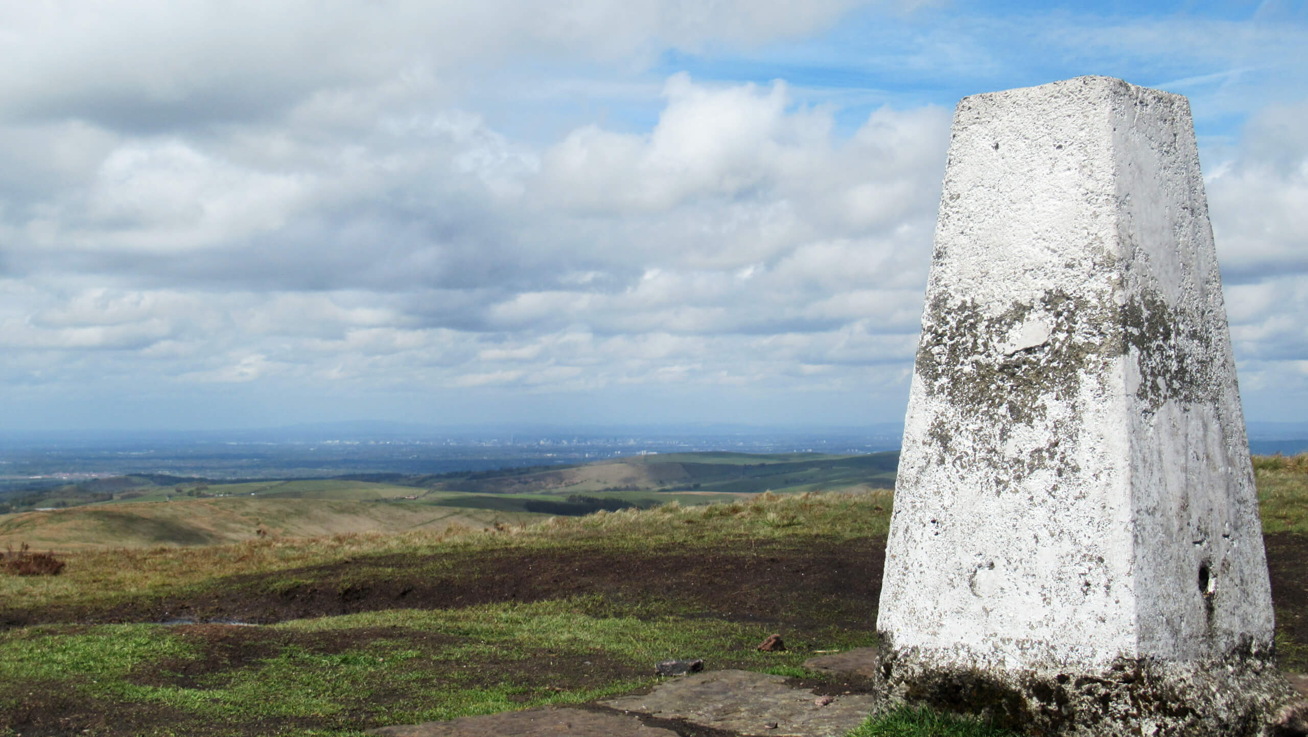 Shining Tor Walk (4 Straight and Circular Routes)