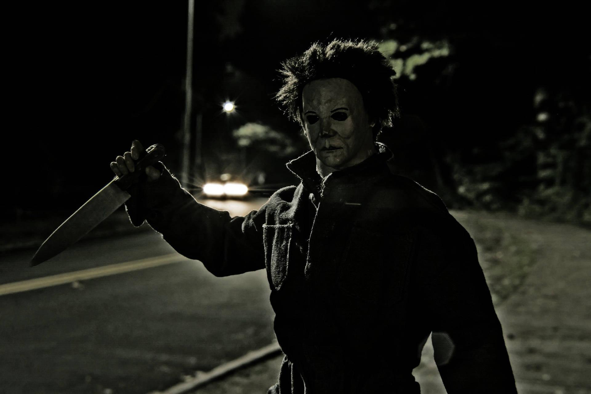 Download Halloween Kills Michael On The Street Wallpaper