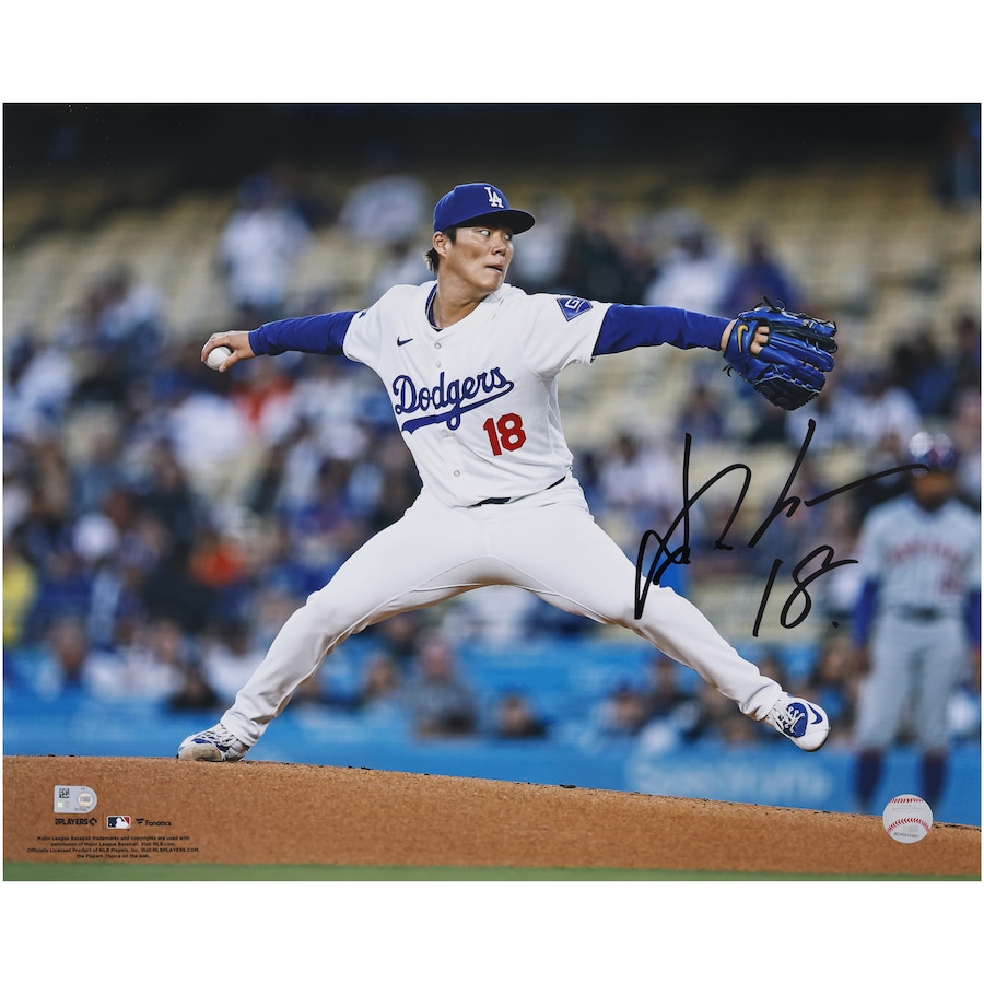 Yoshinobu Yamamoto Los Angeles Dodgers Autographed Fanatics Authentic 16 x 20 Pitching Photograph