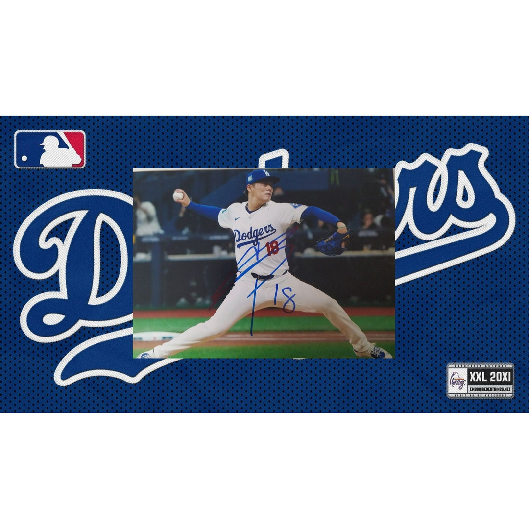 Los Angeles, Dodgers, Yoshinobu Yamamoto, 5x7 photo, signed, with proof