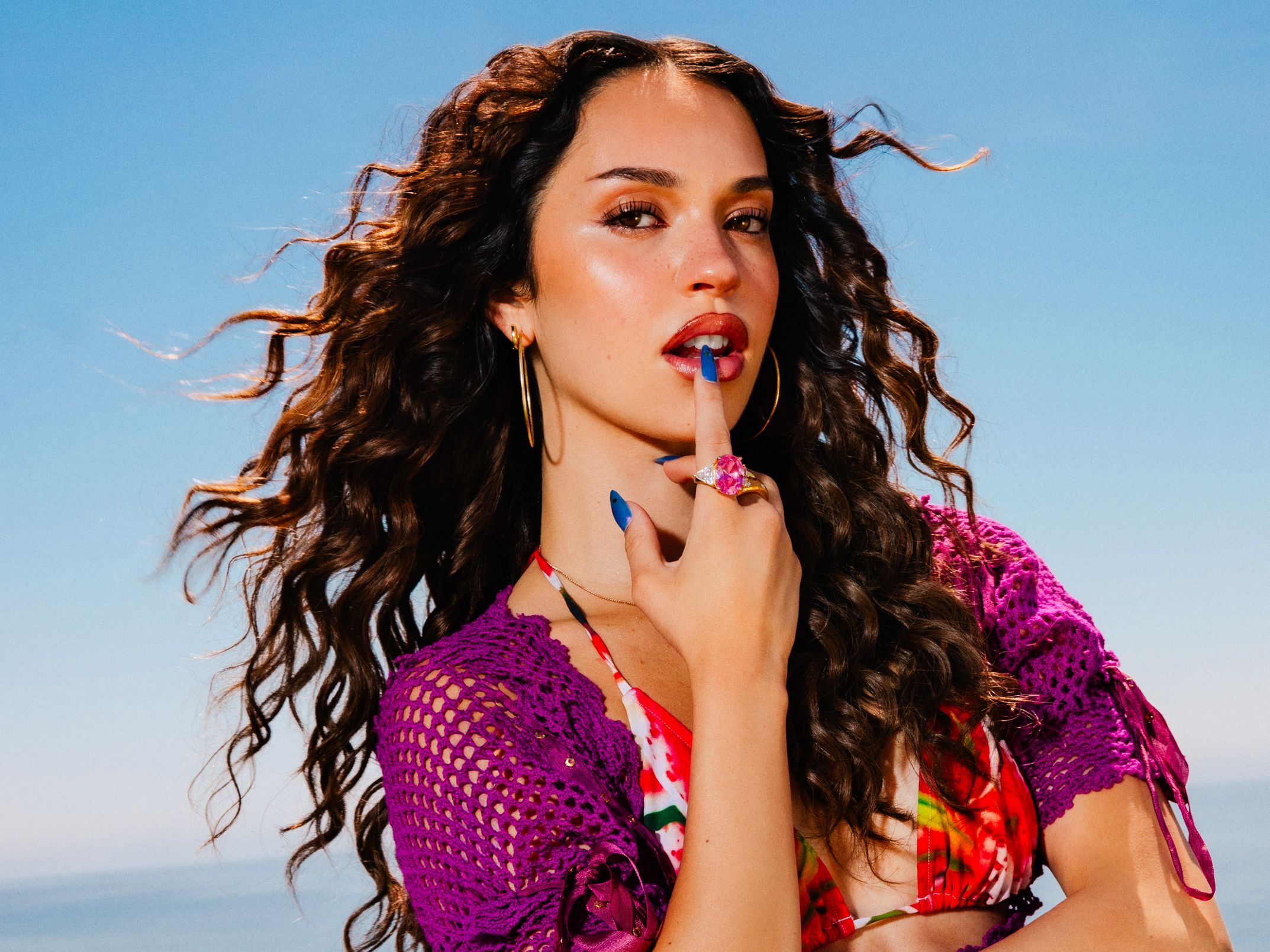 KATSEYE's Daniela Avanzini Reveals How She Does Her Signature TikTok Viral Eyeliner