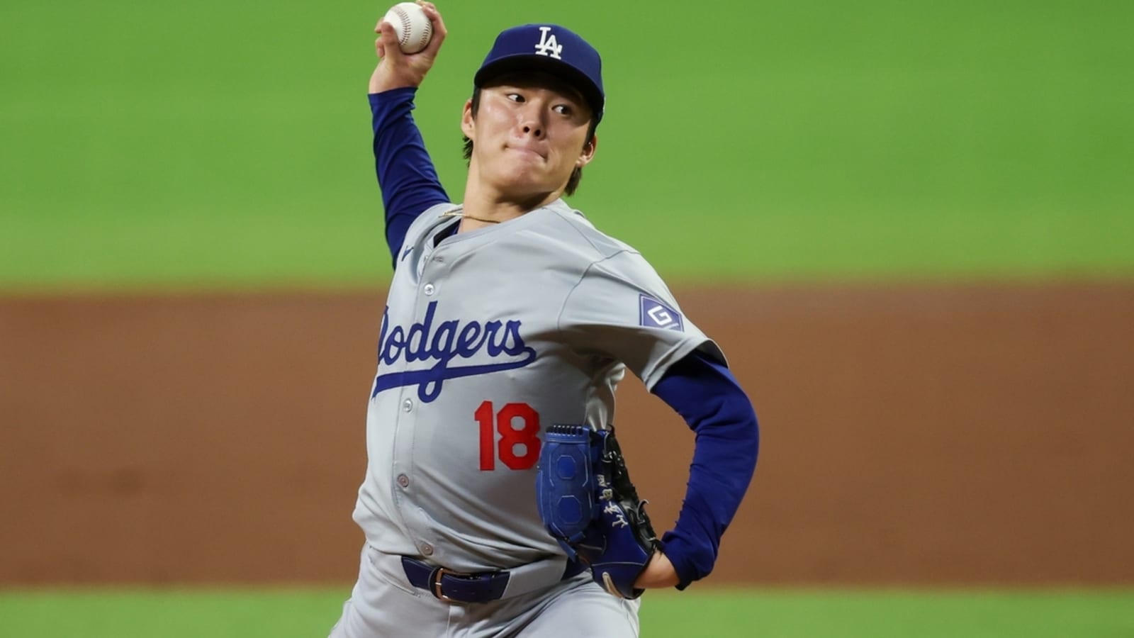 Dodgers flip starters, Yoshinobu Yamamoto to go Game 1 vs. Padres