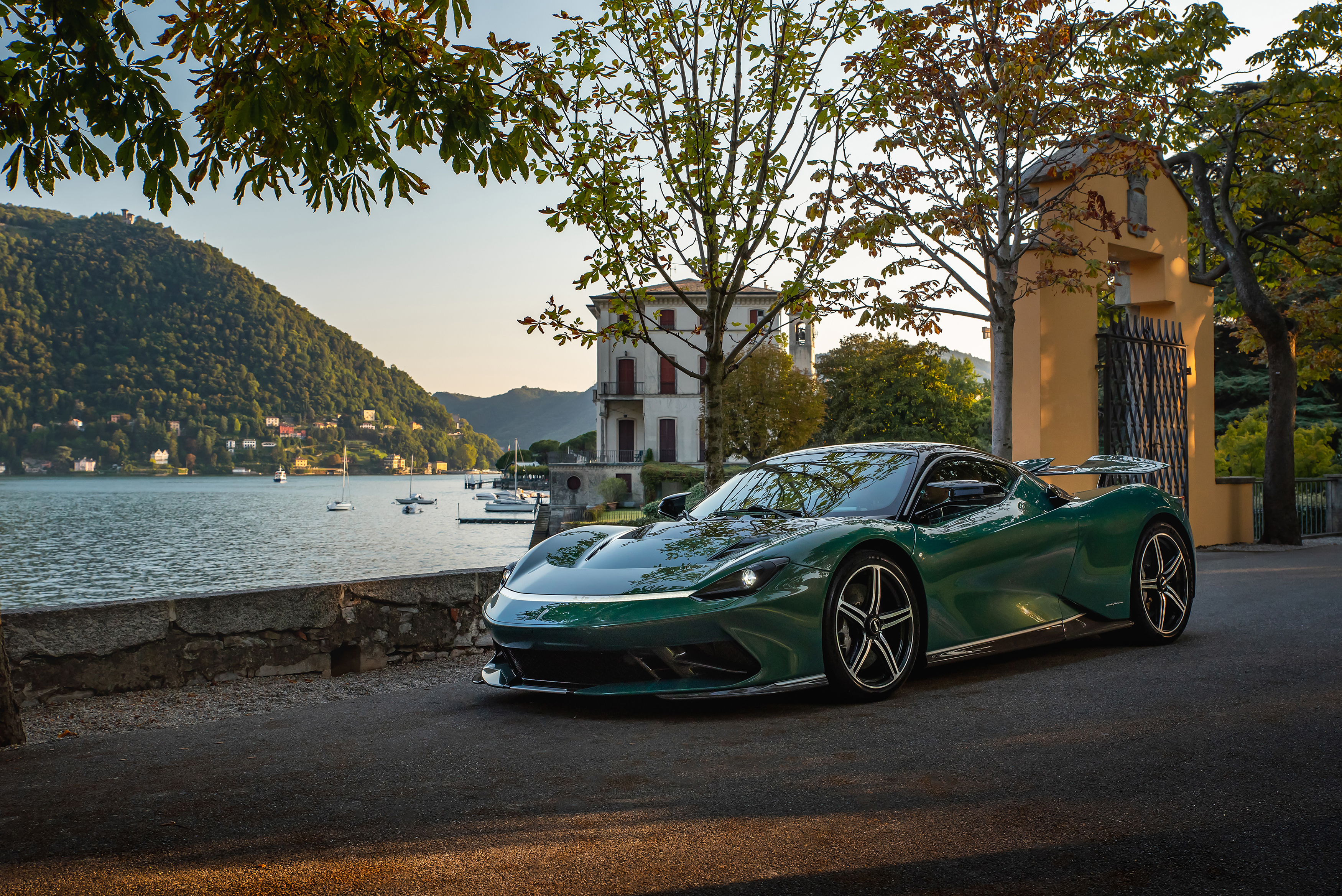 Download Vehicle Pininfarina Battista HD Wallpaper