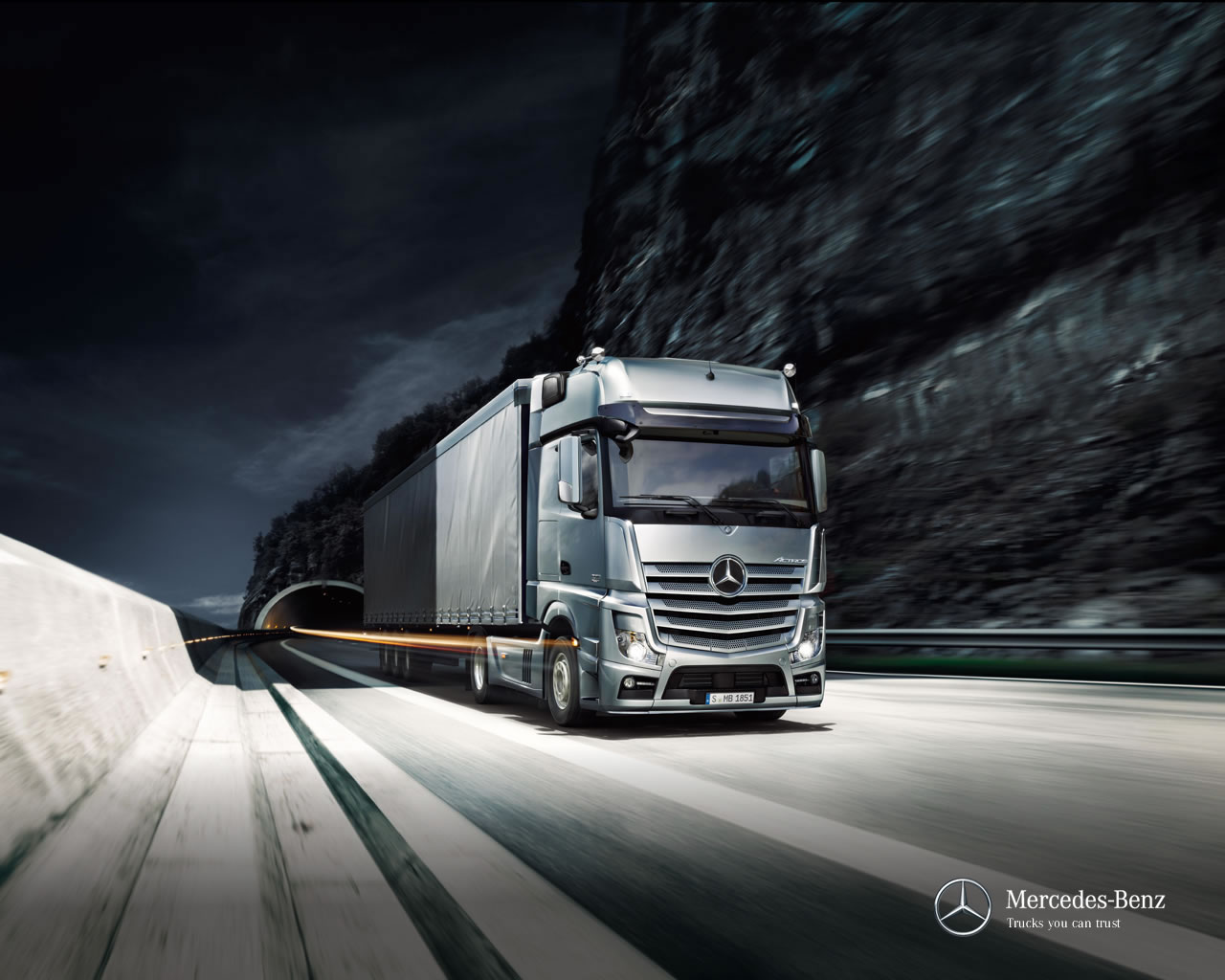 Mercedes Benz Actros: Wallpaper. The World Of Mercedes Benz AMG