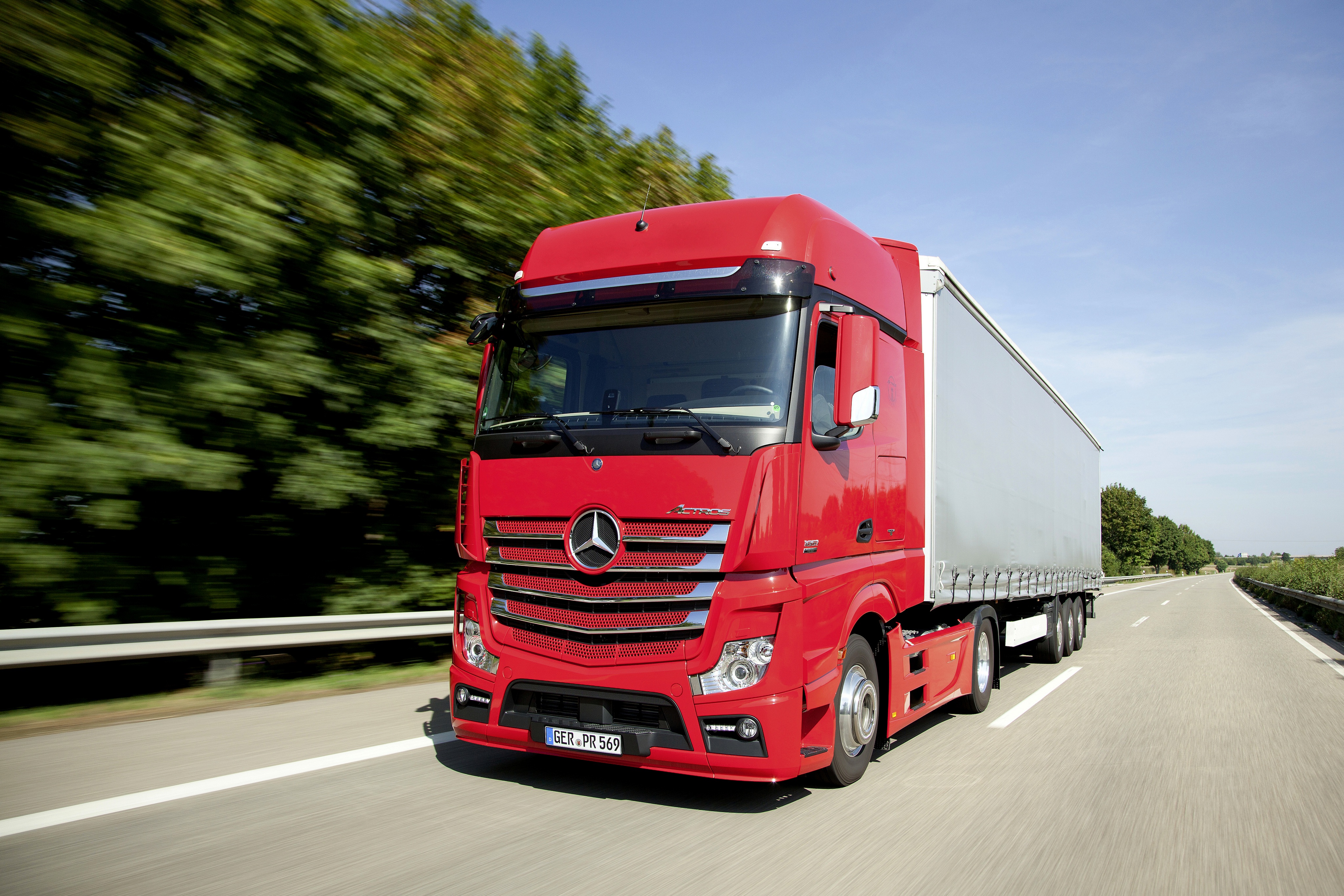 Download Vehicle Mercedes Benz Actros 4k Ultra HD Wallpaper