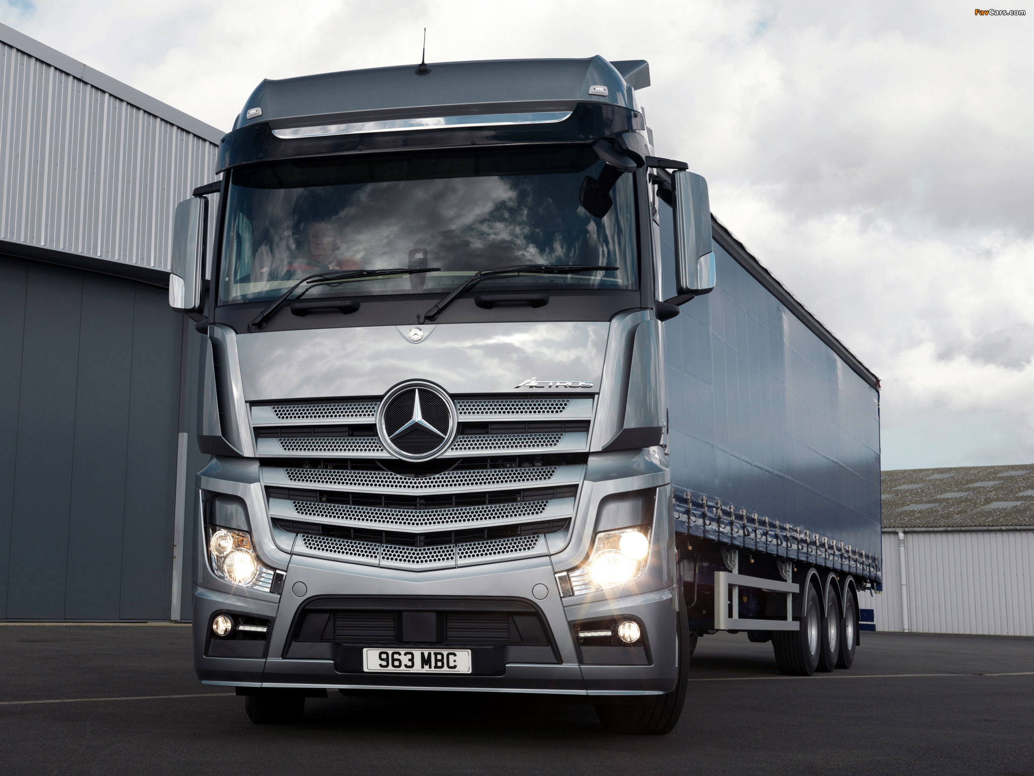 Mercedes Benz Actros 2545 UK Spec (MP4) 2011 Wallpaper (2048x1536)