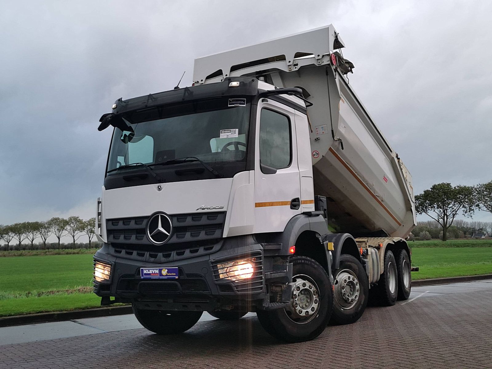 MERCEDES BENZ AROCS 3243