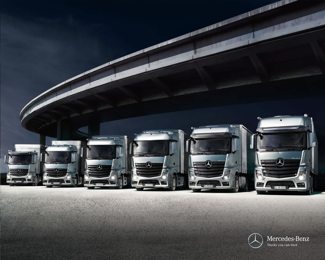 Mercedes Benz Actros: Wallpaper. The World Of Mercedes Benz AMG