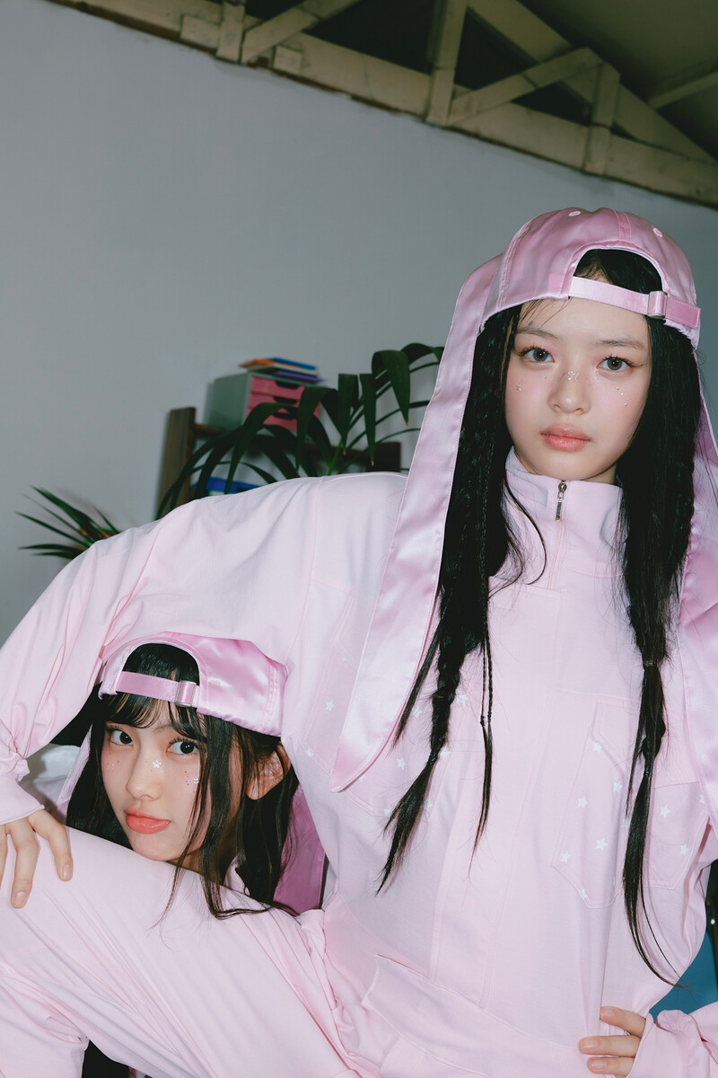 NewJeans 2025 Season's Greetings 'The Fairy Association'