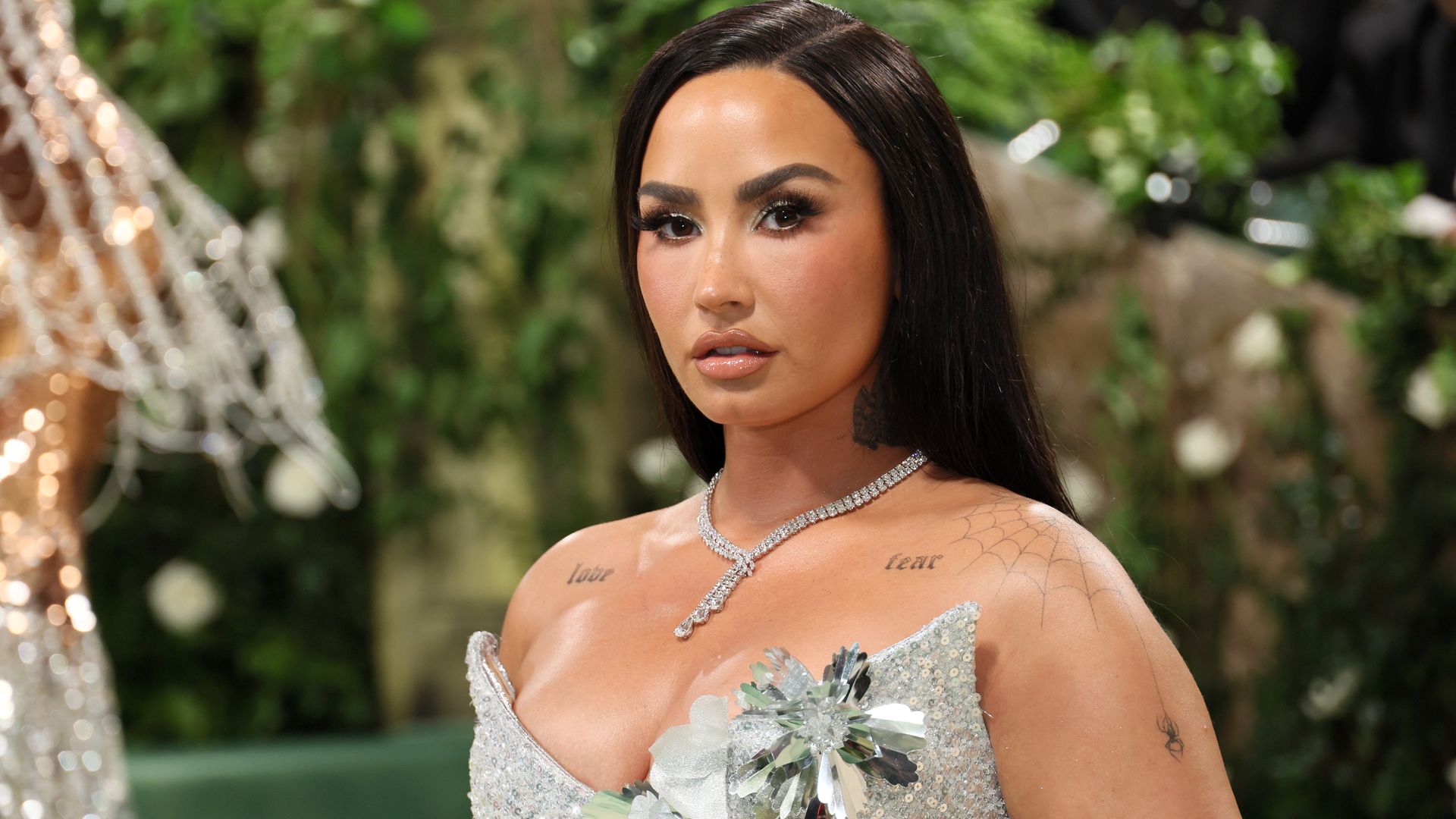 Demi Lovato fans 'panicking' over star's wild transformation in new photo. HELLO!