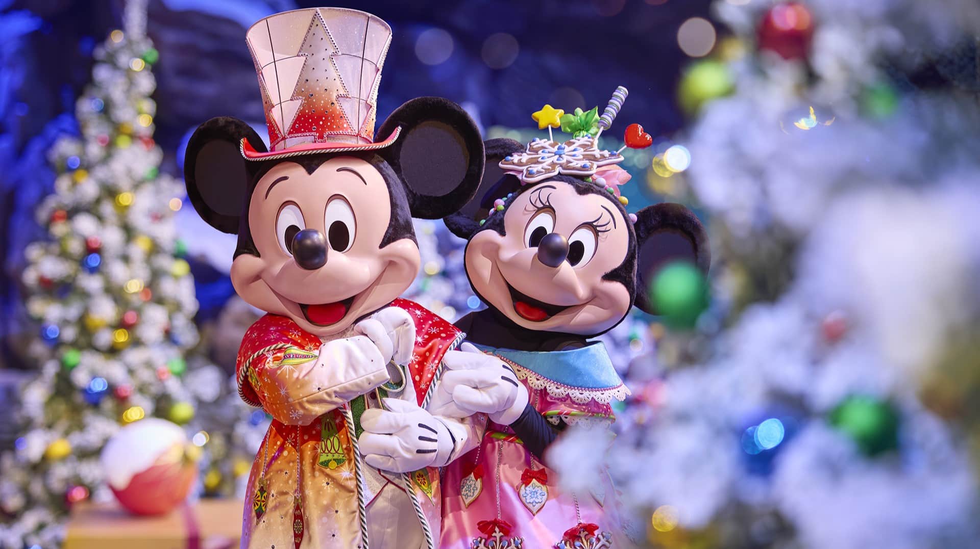 Guide to Christmas 2025 at Disneyland Paris Tourist Blog