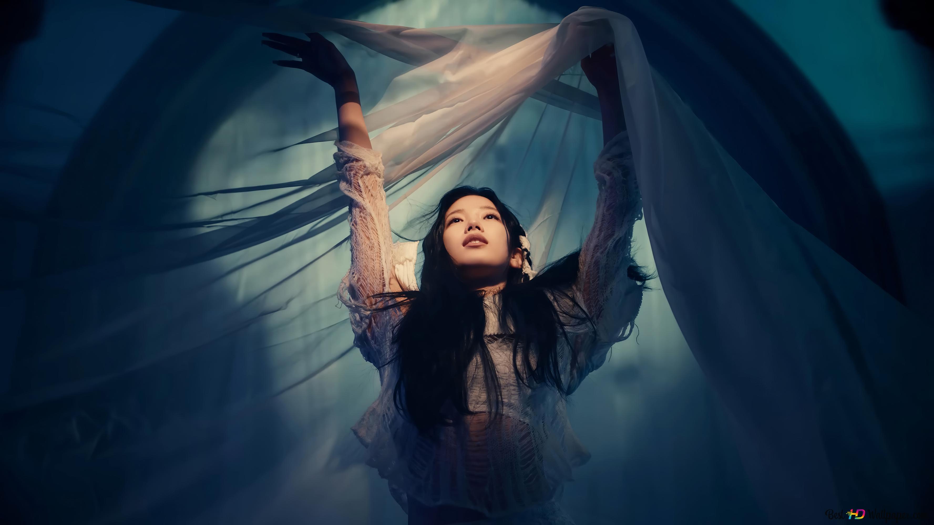 LE SSERAFIM's Kazuha. Easy Album Shoot 4K wallpaper download