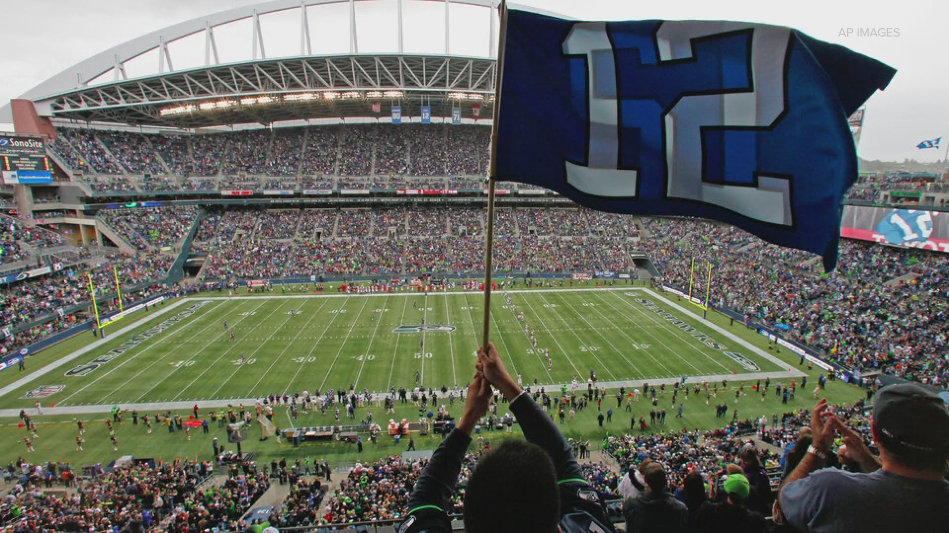 Seahawks to allow full crowds at Lumen Field next season