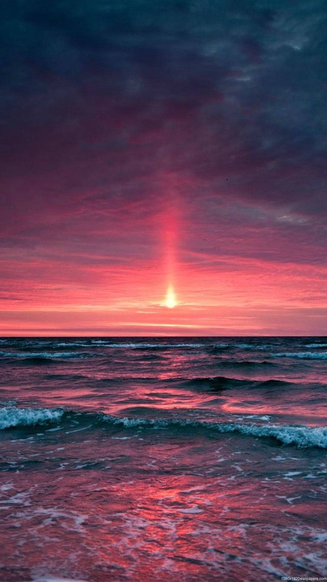 Download Vertical Red Tone Wallpaper