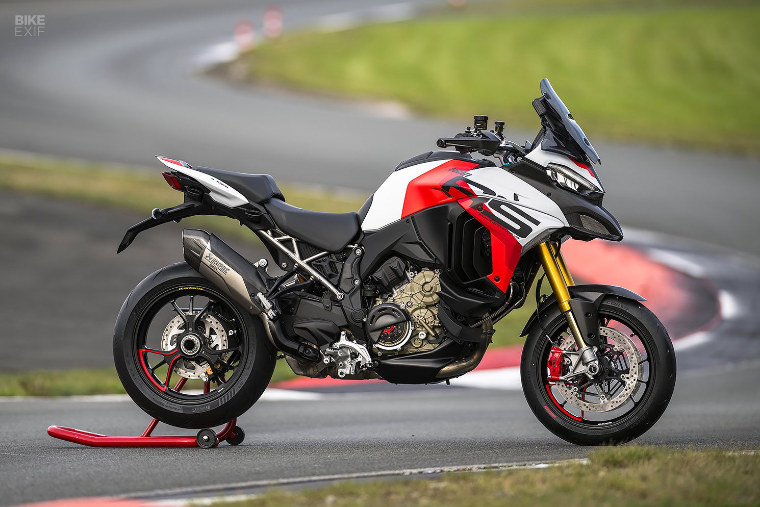 Desmo Hyper Adventure: The 2024 Ducati Multistrada V4 RS