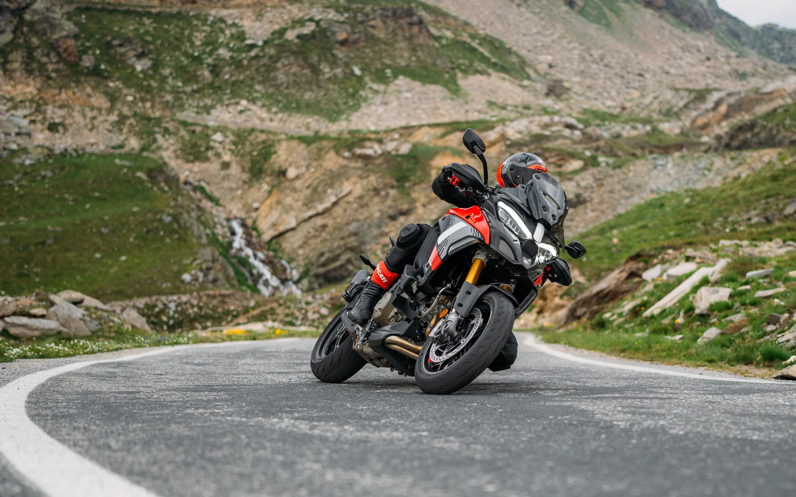 Ducati Multistrada V4 Pikes Peak MY25