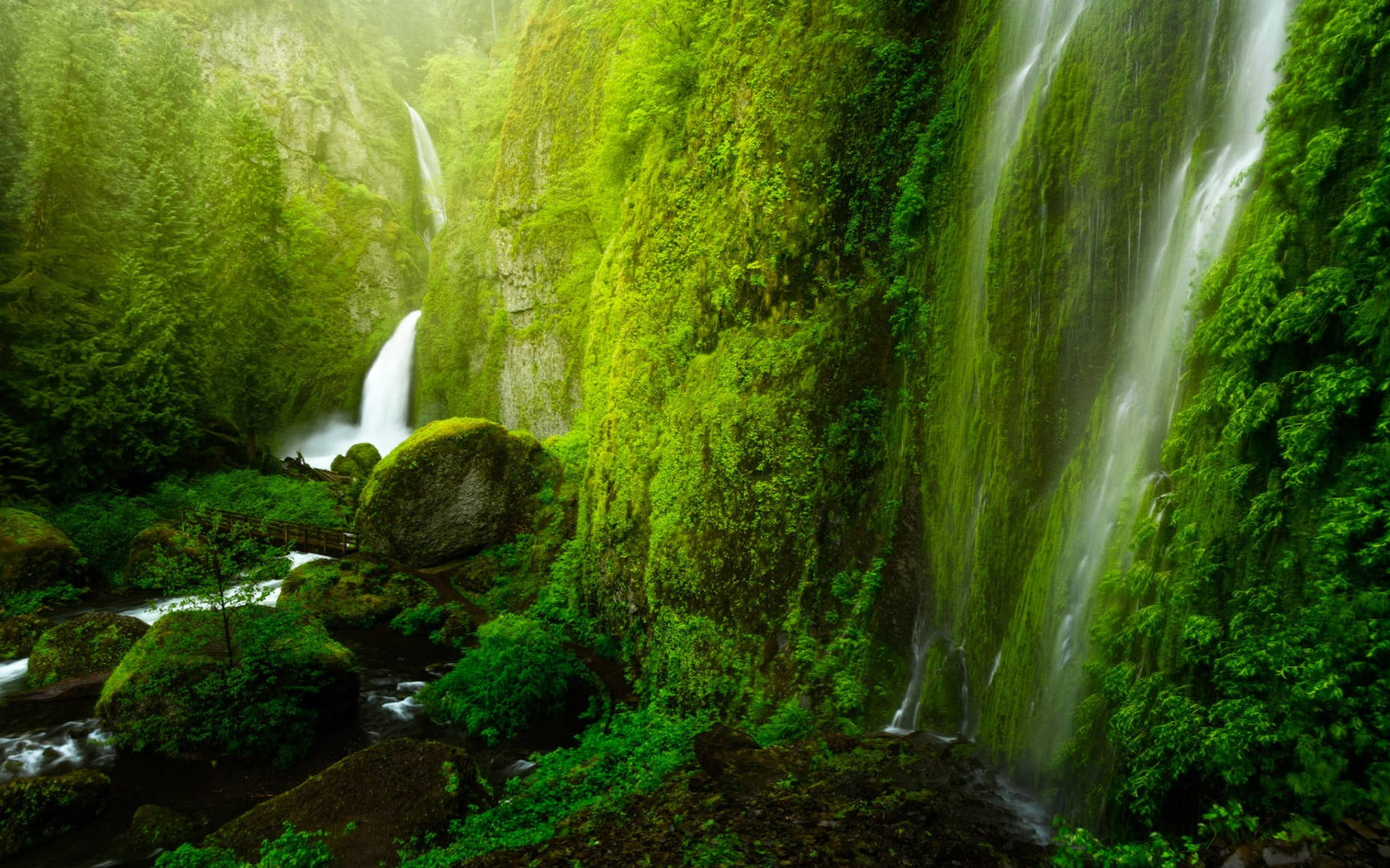 Download Oregon Wahclella Falls Wallpaper