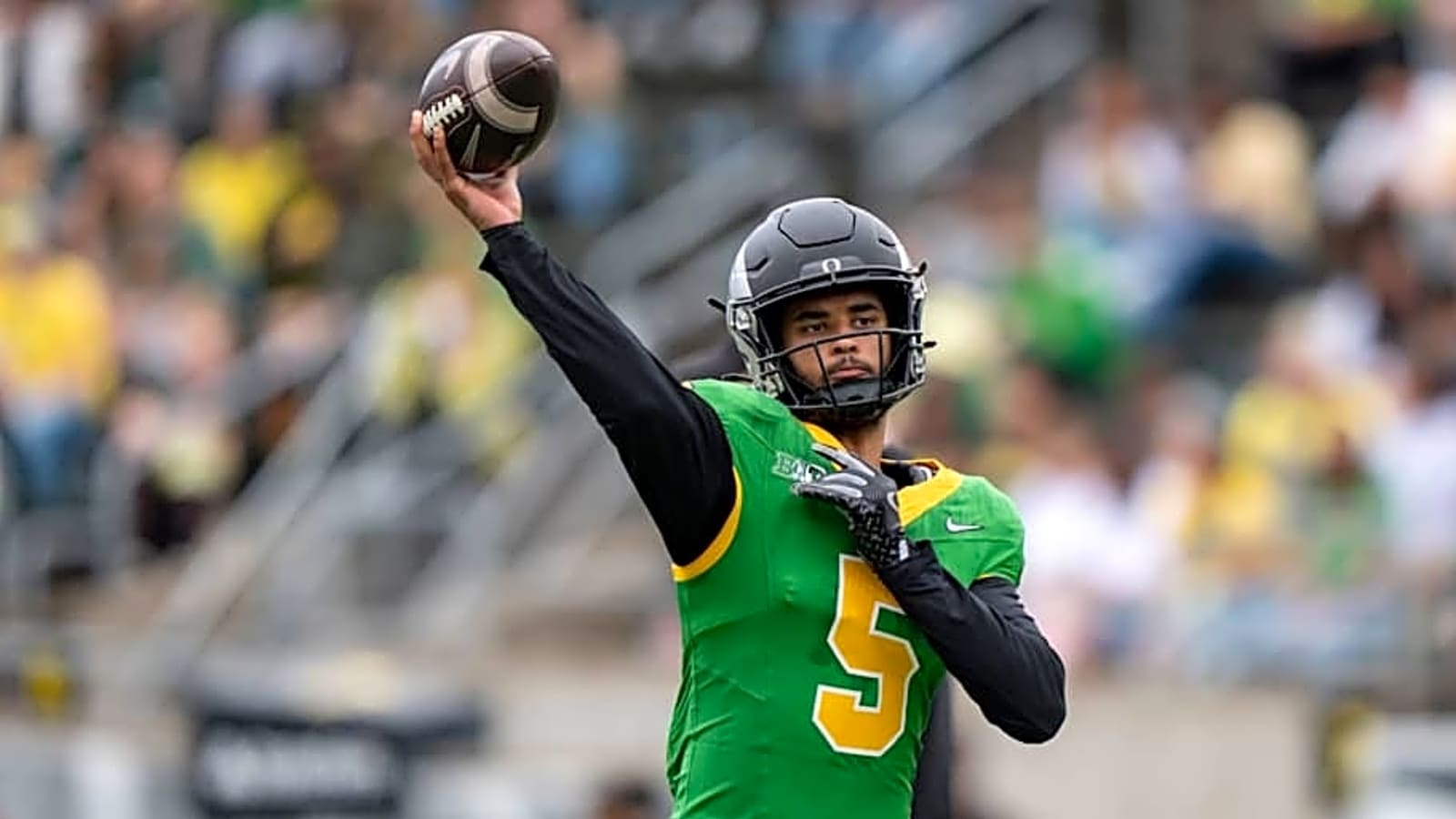 Oregon Ducks' Dante Moore: Heisman Trophy Darkhorse?