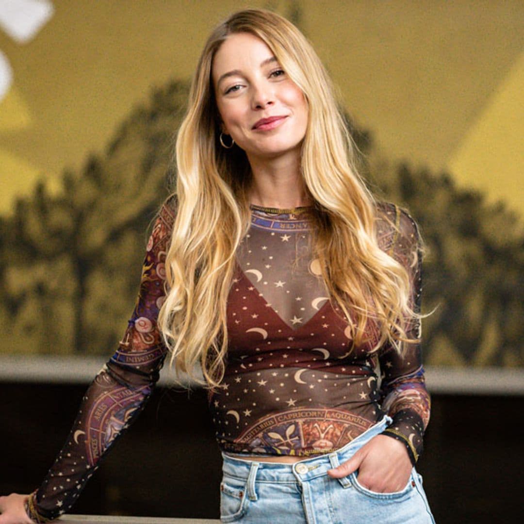 Charlotte Vega, la mejor vestida del Festival de Sitges con vaqueros y pantalón campana