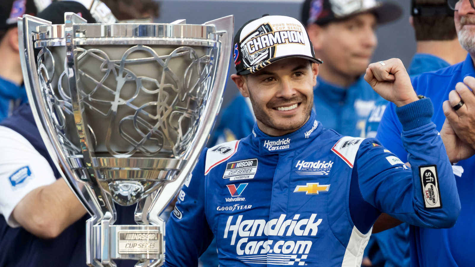 Kyle Larson weathered the storm to claim 2025 NASCAR championship