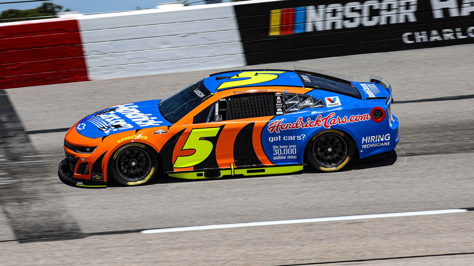 2025 No. 5 HMS HendrickCars.com Throwback Paint Scheme