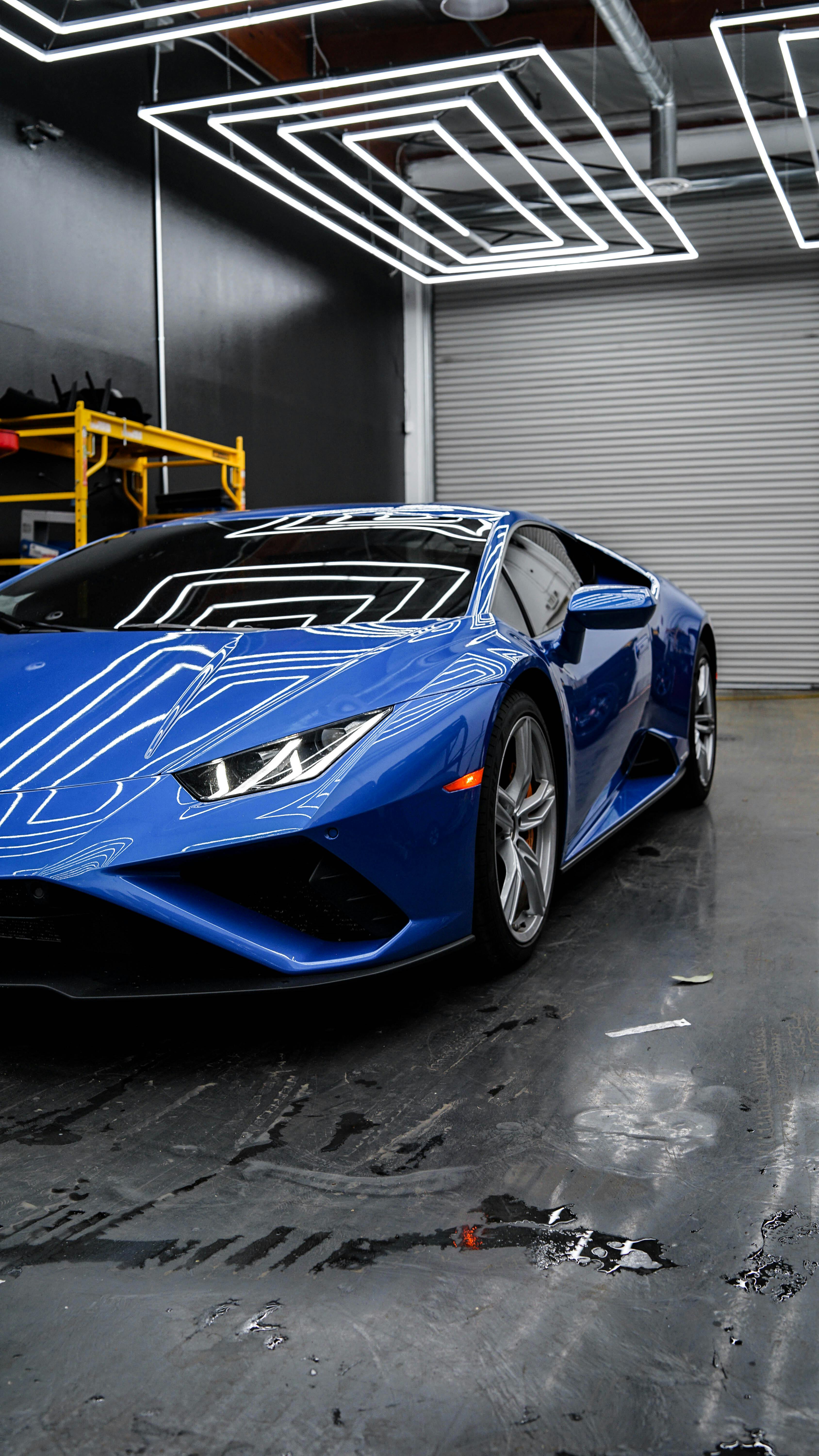 lamborghini Huracan · Free