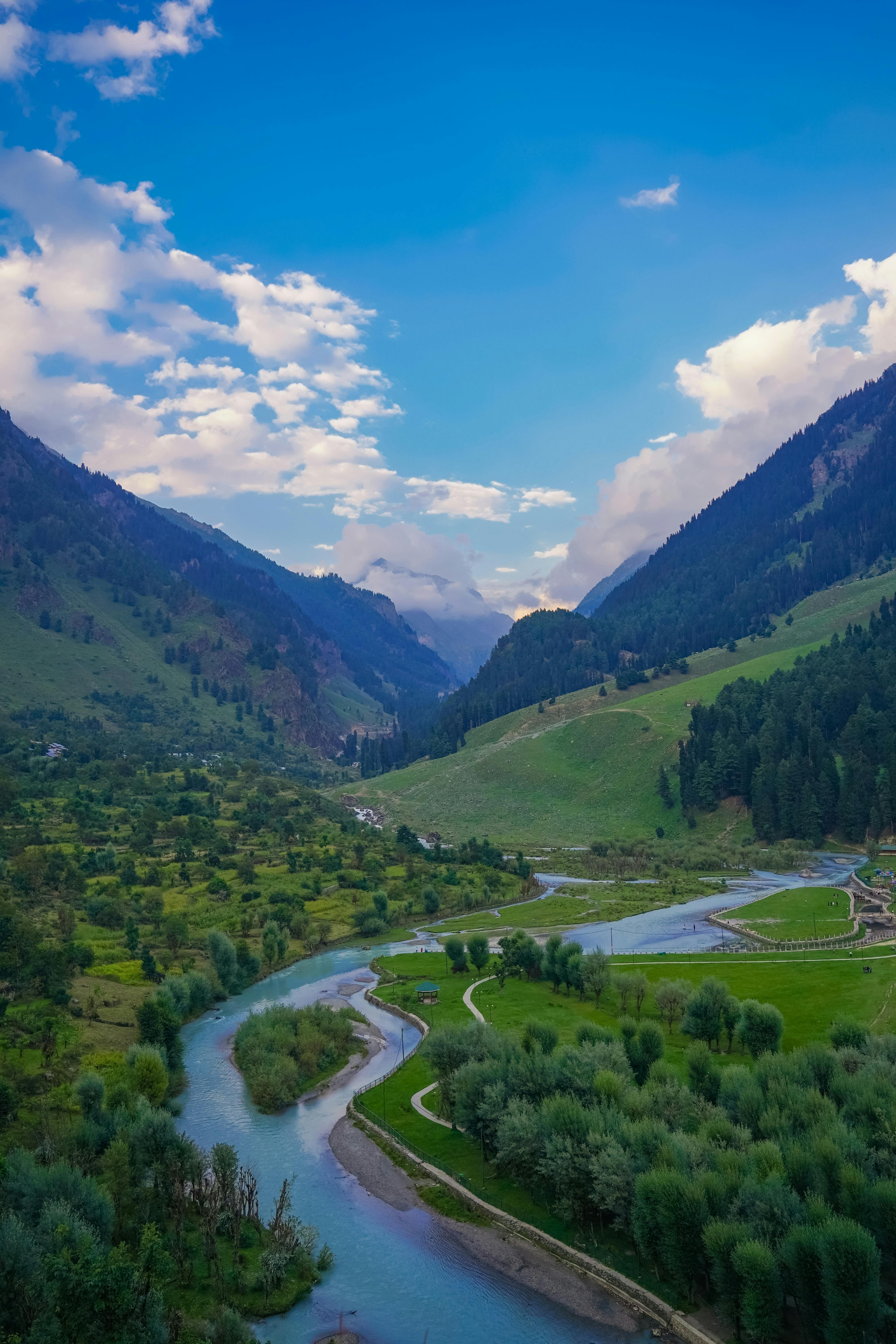 Green Betaab Valley · Free