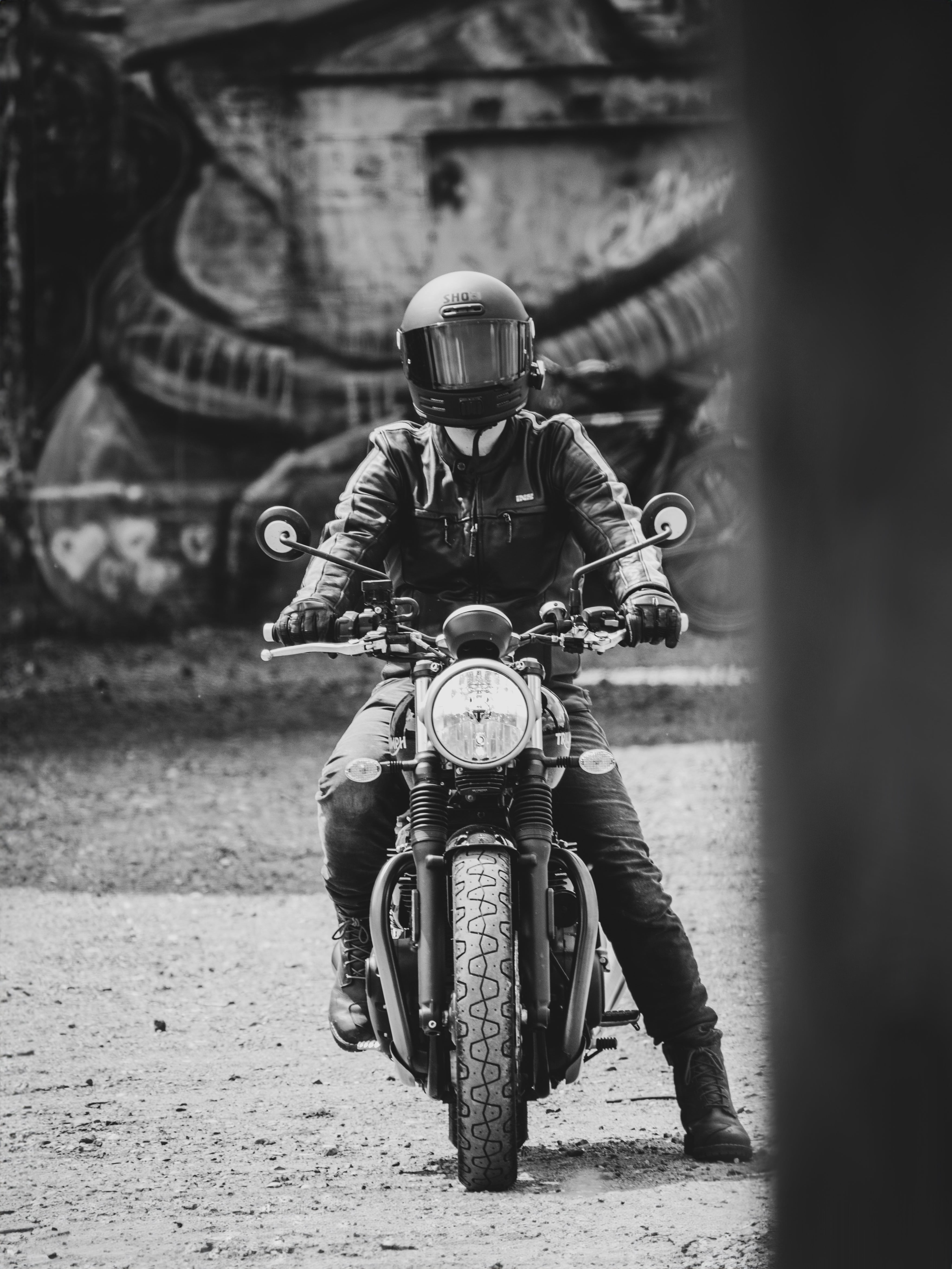 Black & white photo for a black & white bike