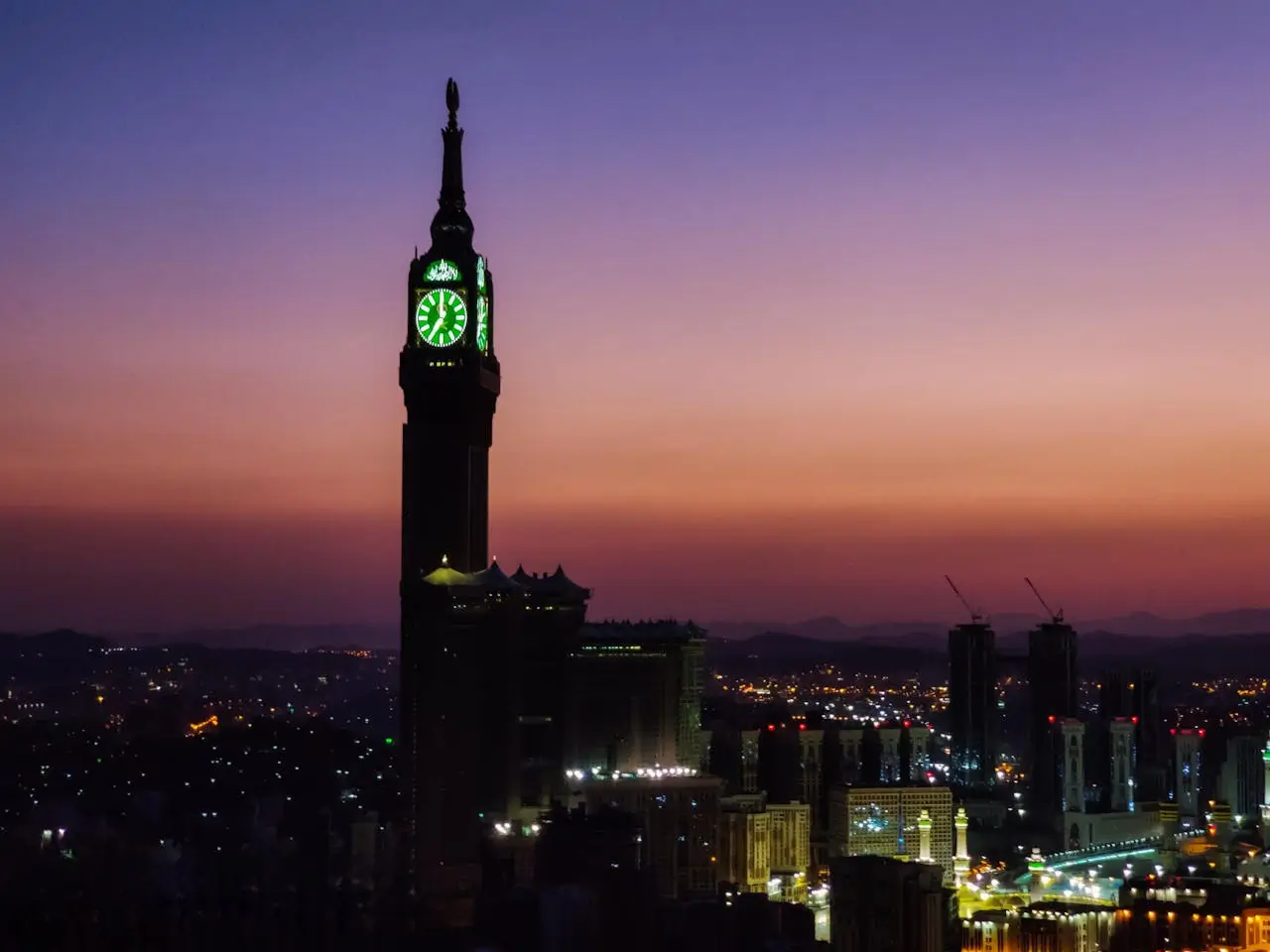 Powerful Things to Do in Makkah Beyond Umrah