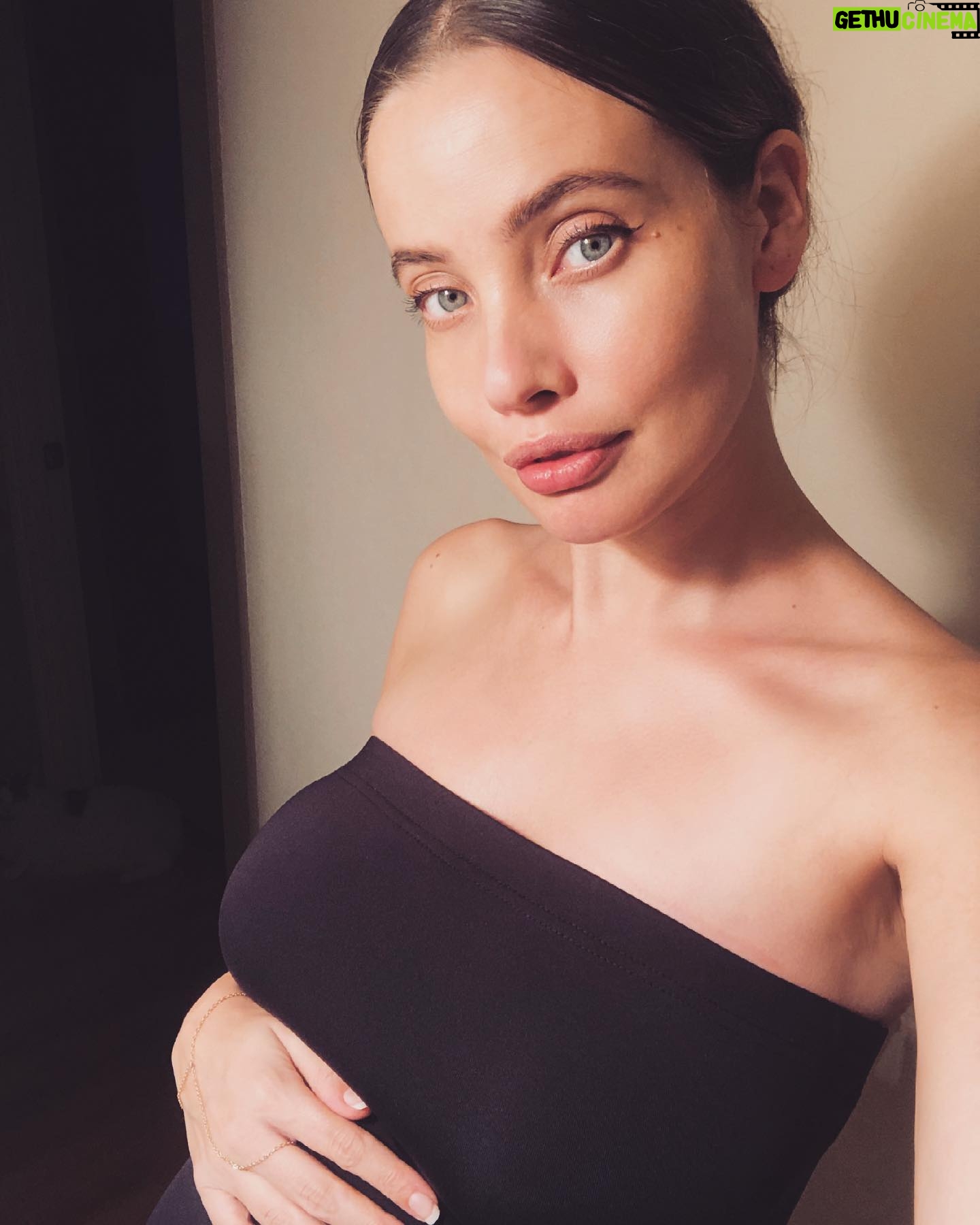 Stephanie Corneliussen Wiki, Biography, Age, Gallery, Spouse and more