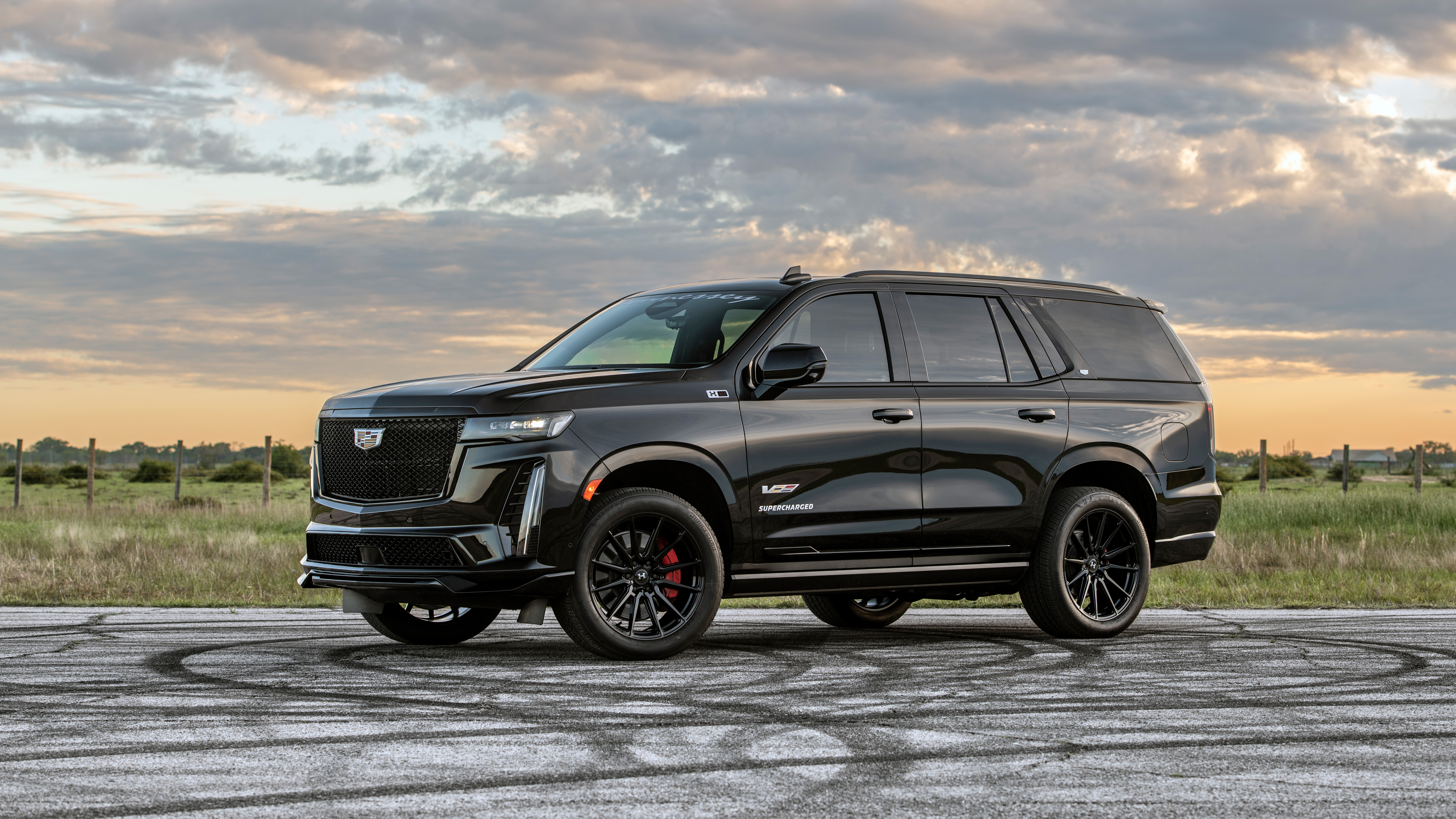 Hennessey Cadillac Escalade V H850 2024 Car 4K 8K HD Cars Wallpaper