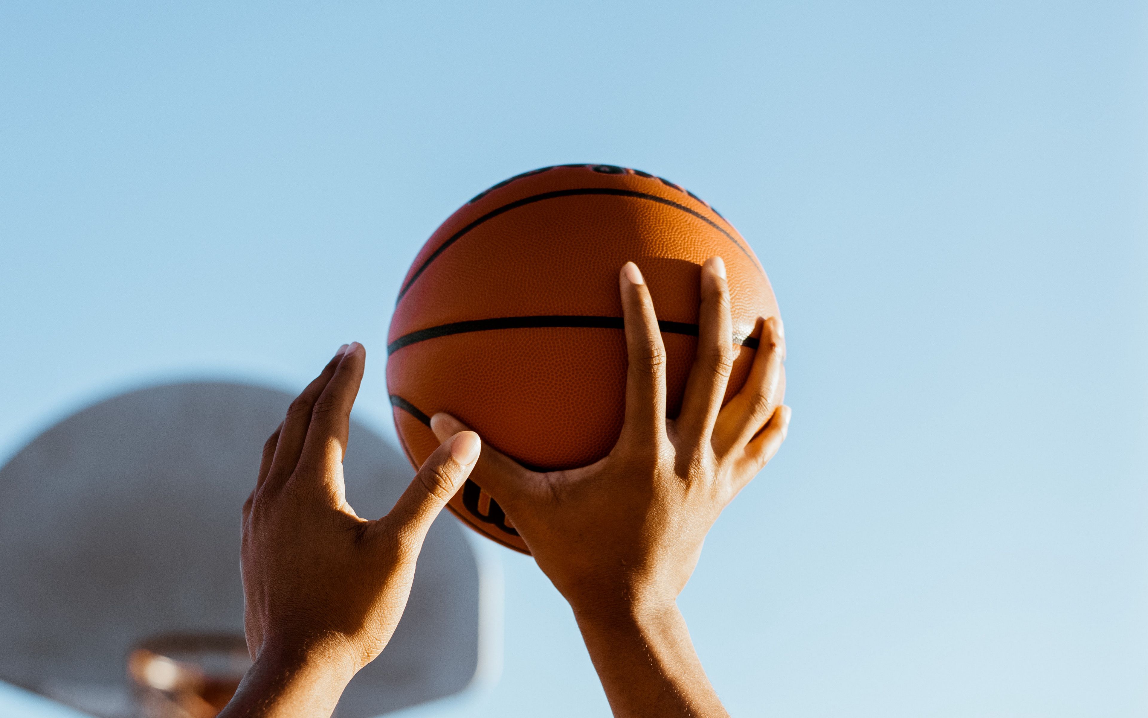 Download wallpaper 3840x2400 basketball, basketball player, ball, throw 4k ultra HD 16:10 HD background