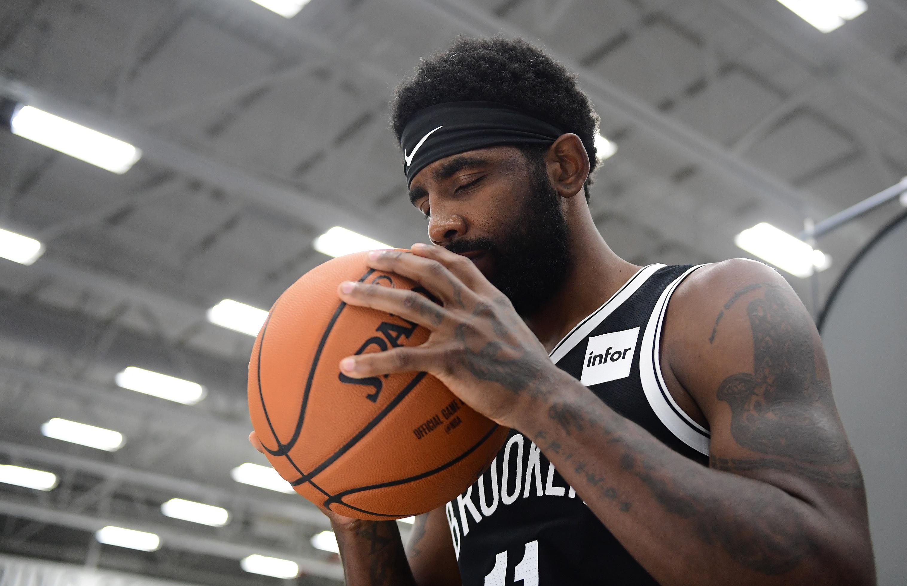 Basketball Player Kyrie iPhone Wallpaper HD Kyrie Irving Discount