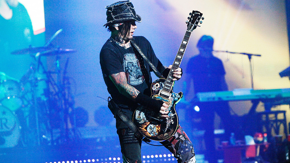 DJ Ashba's tips for guitarists