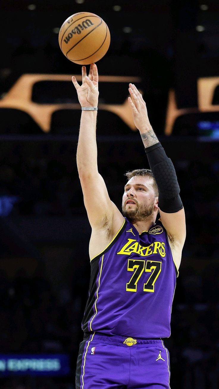 Luka Doncic Wallpaper