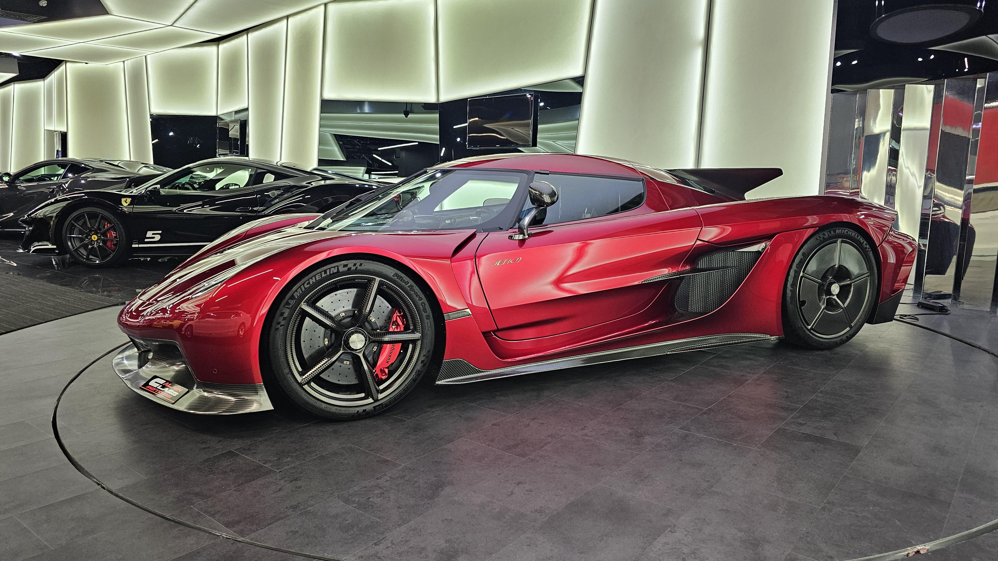 Took some photo of a Jesko Absolut. Video link in comments