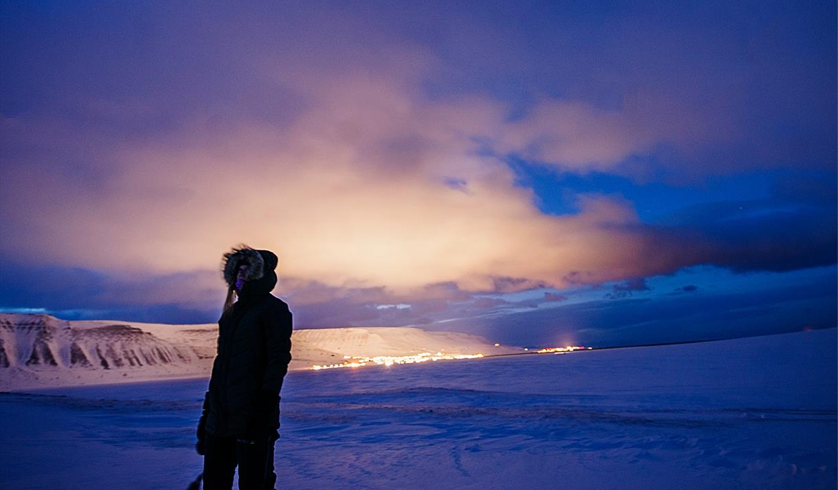 A historic walk in Adventdalen