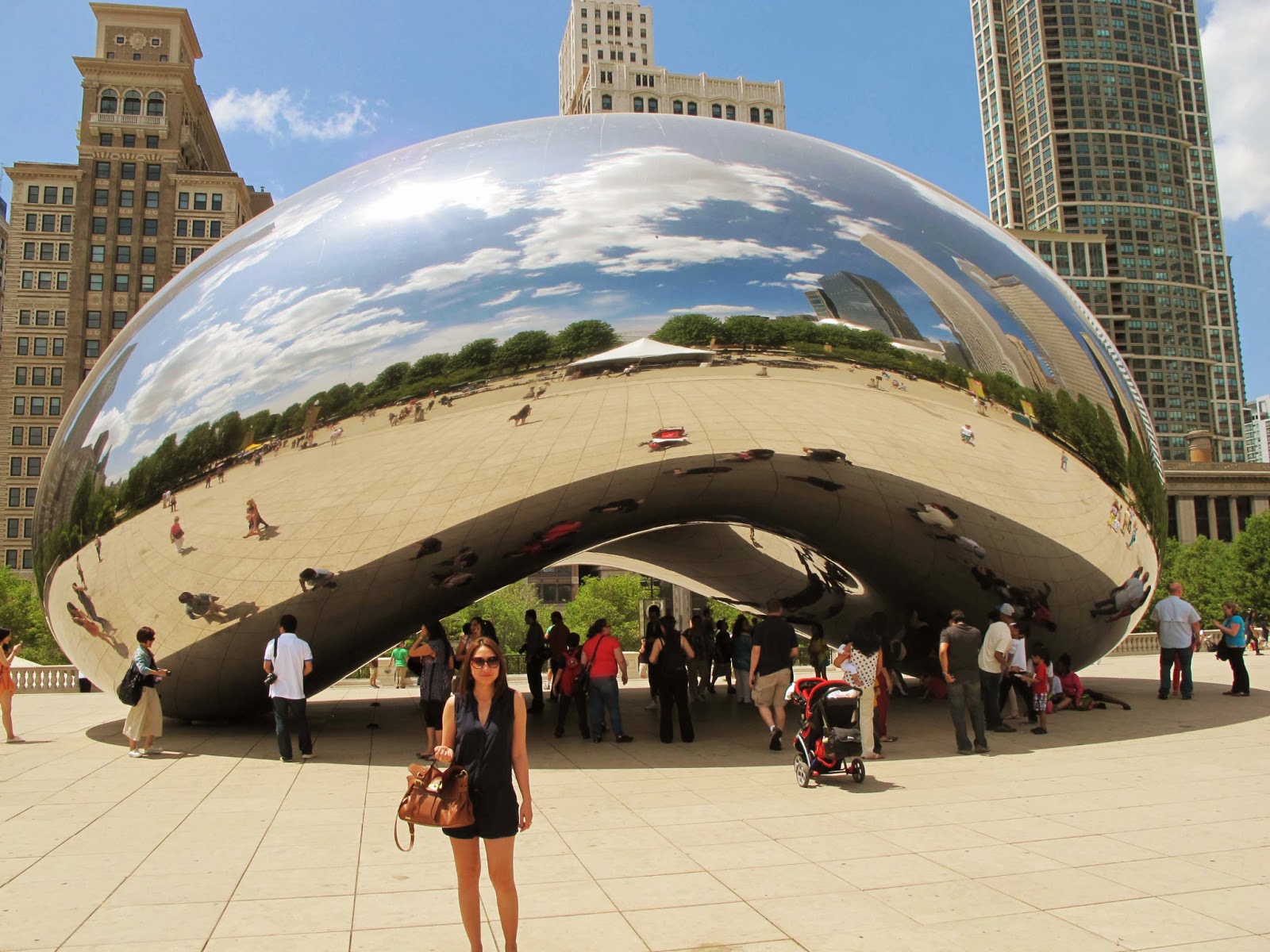Chicago: Cloud Gate. Christine Loves to Travel
