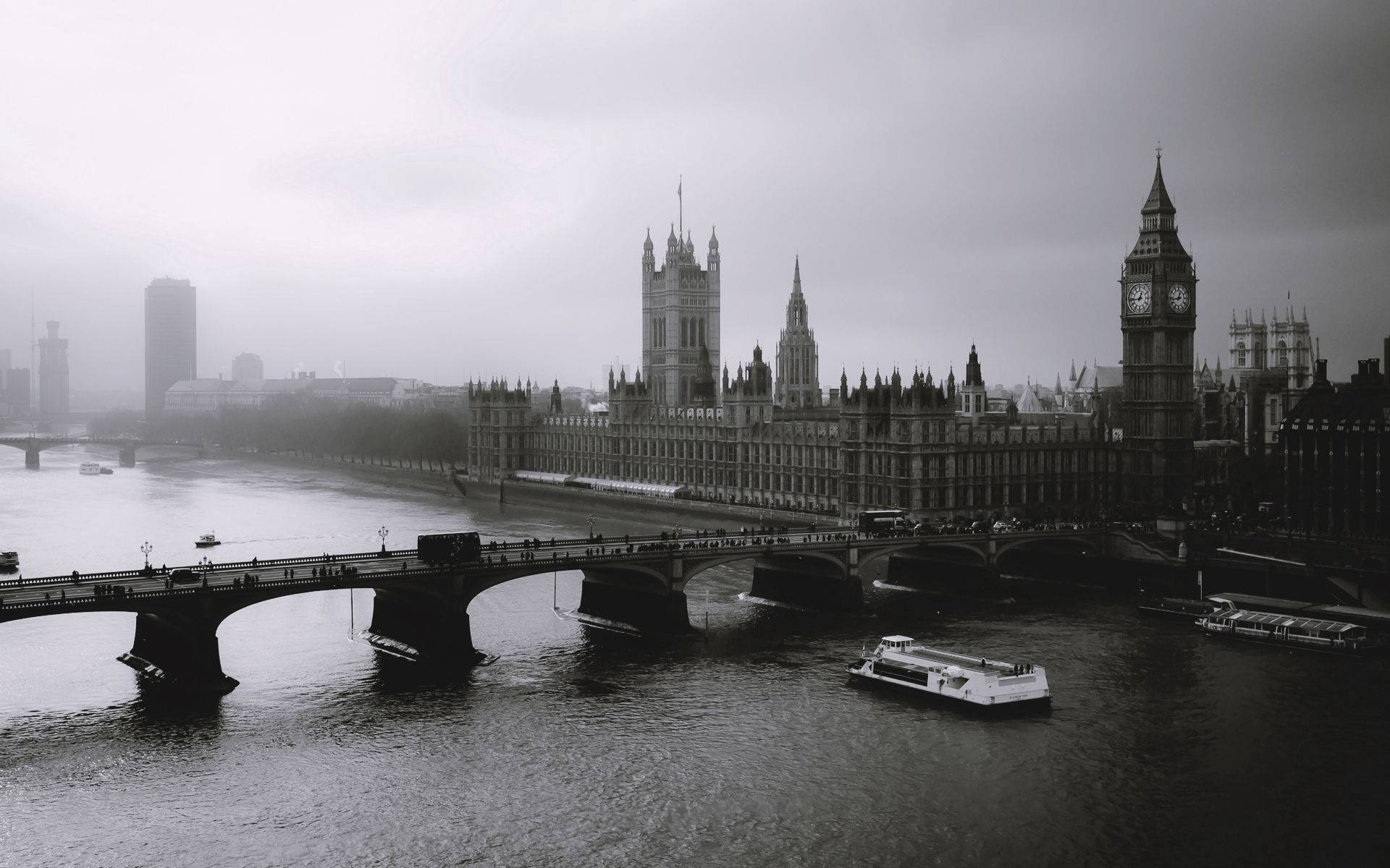 Download Old London Monochrome Wallpaper