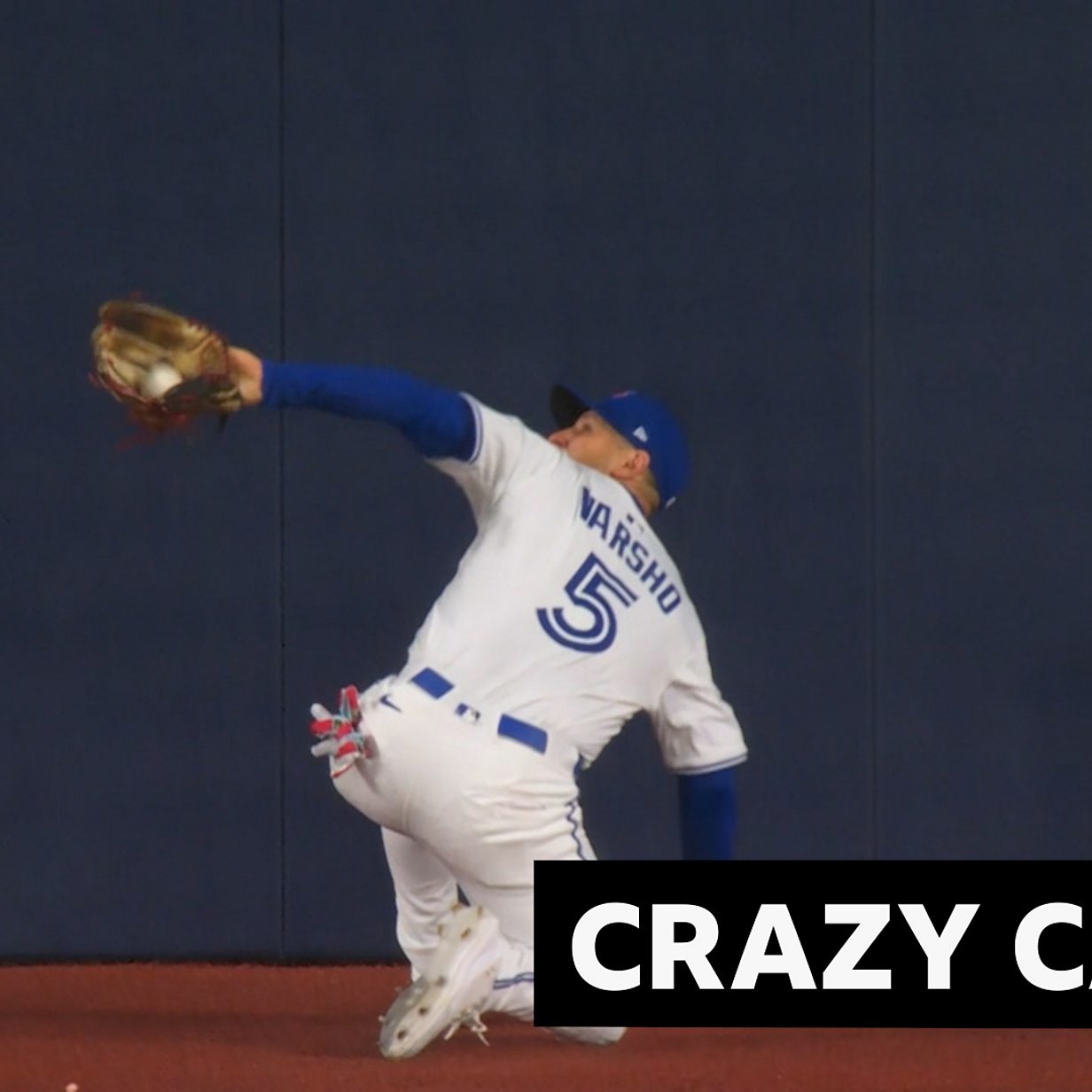 MLB: Toronto Blue Jays' Daulton Varsho makes 'crazy' catch