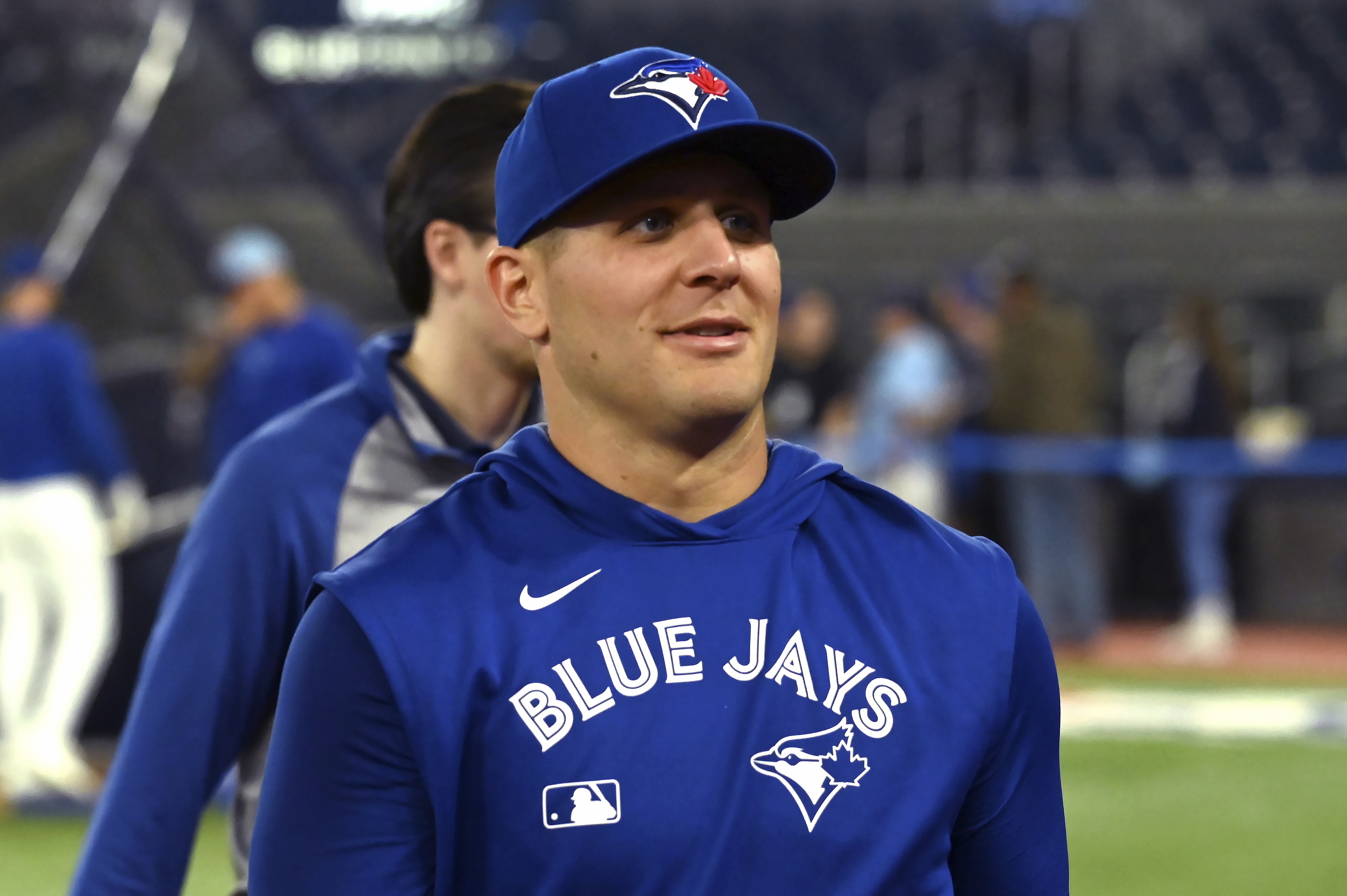 Toronto Gold Glove OF Varsho Makes Stunning, Back Handed Catch In Season Debut Against Boston. KRQE News 13