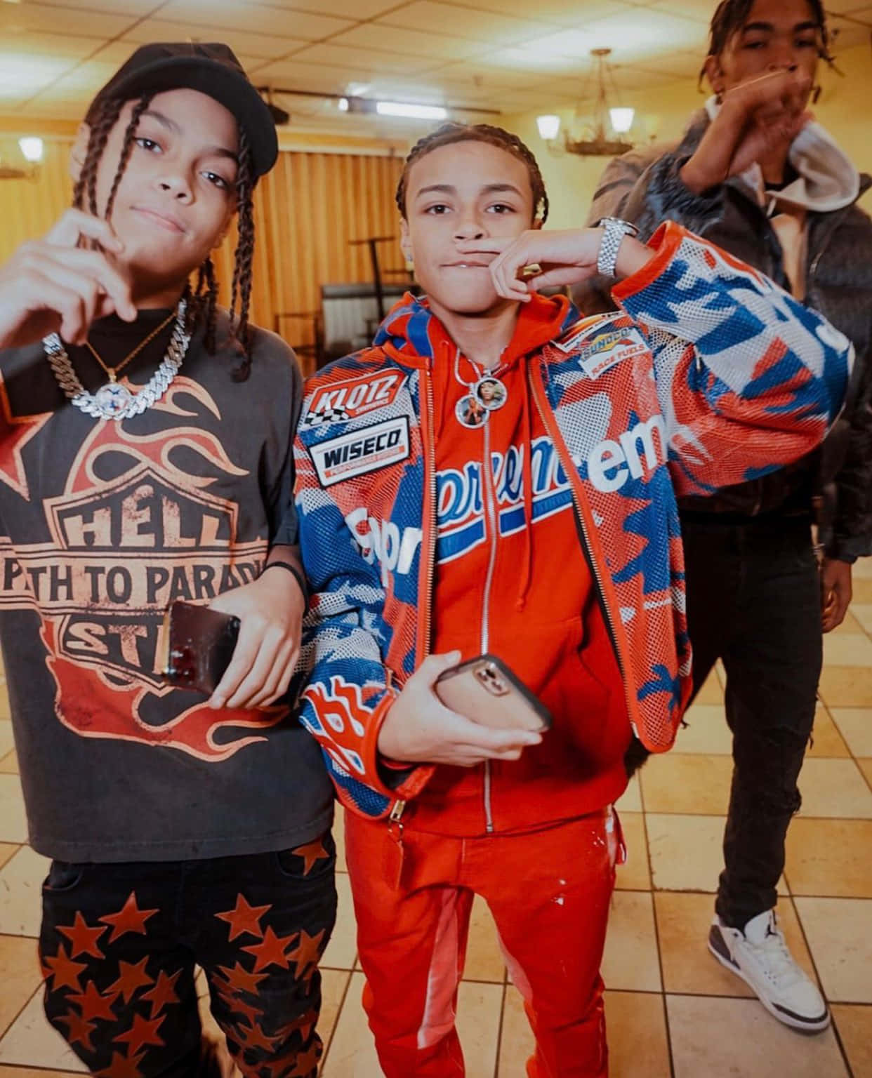 Sugarhill Ddot Wallpaper