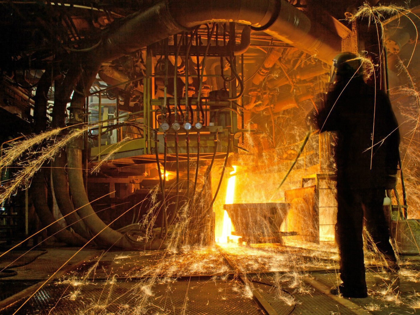 Symphony of Fire at Steel Plant Desktop wallpaper 1400x1050