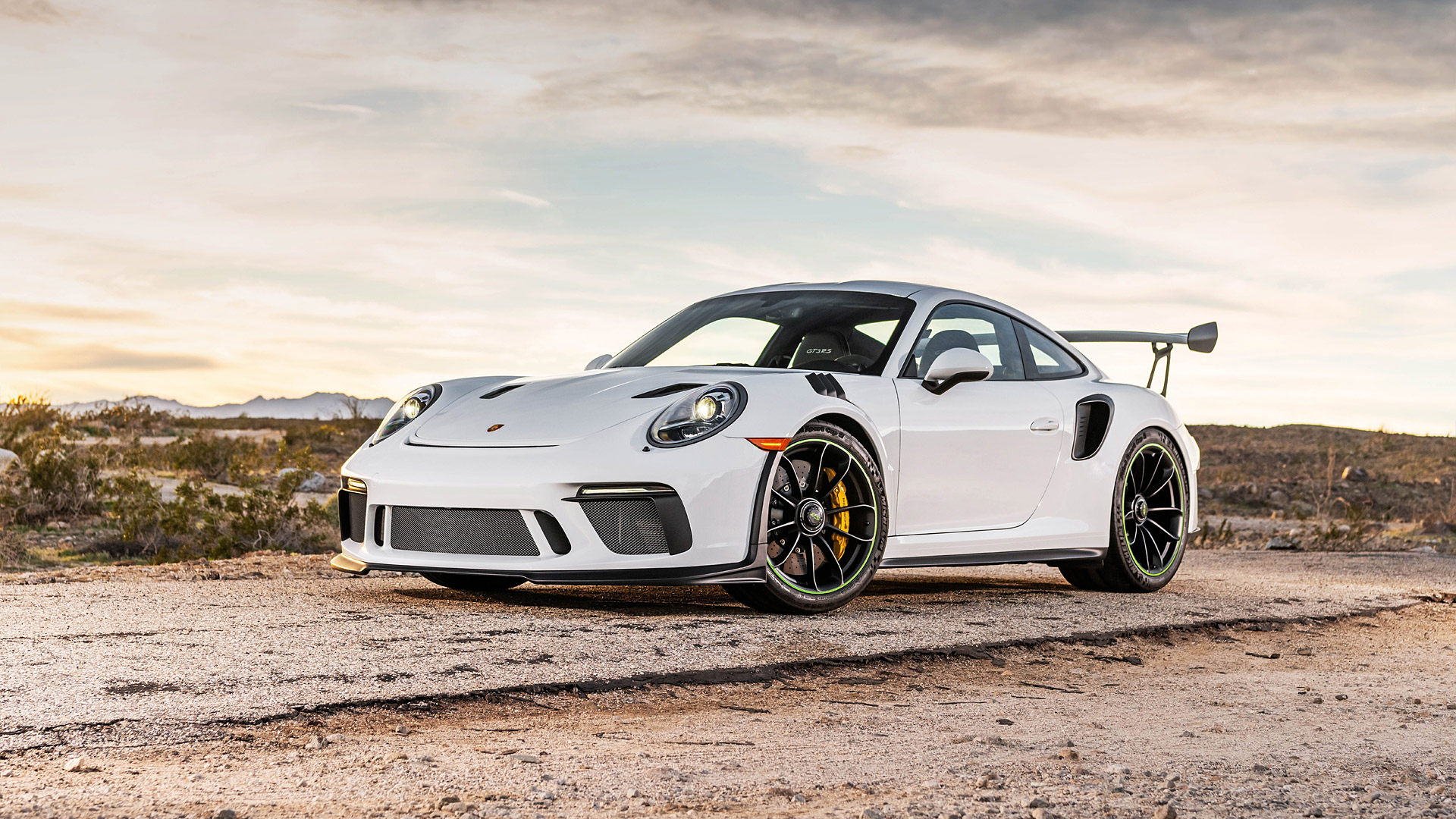 Porsche 911 GT3 RS Wallpaper