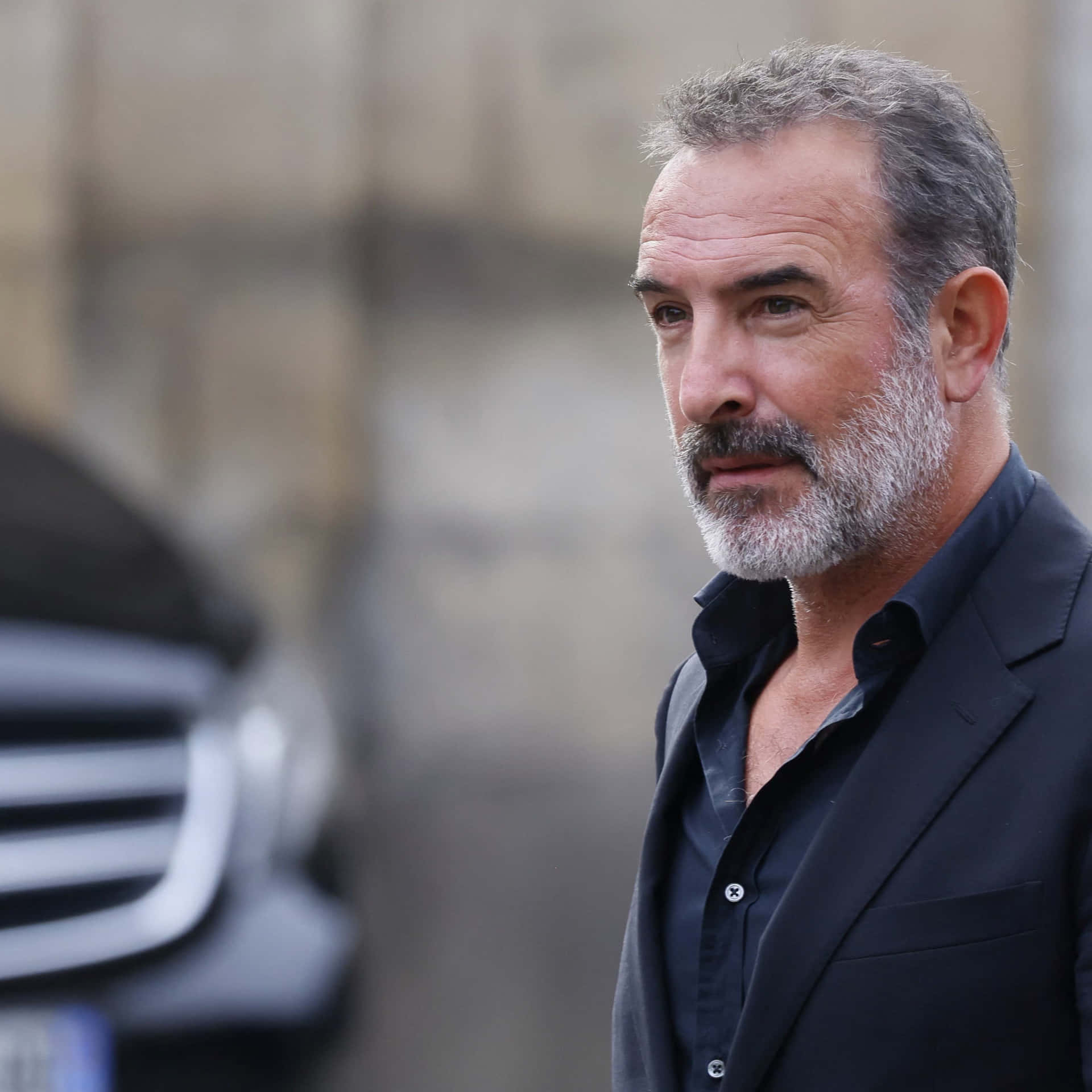 Download French Hollywood Actor Jean Dujardin Wallpaper
