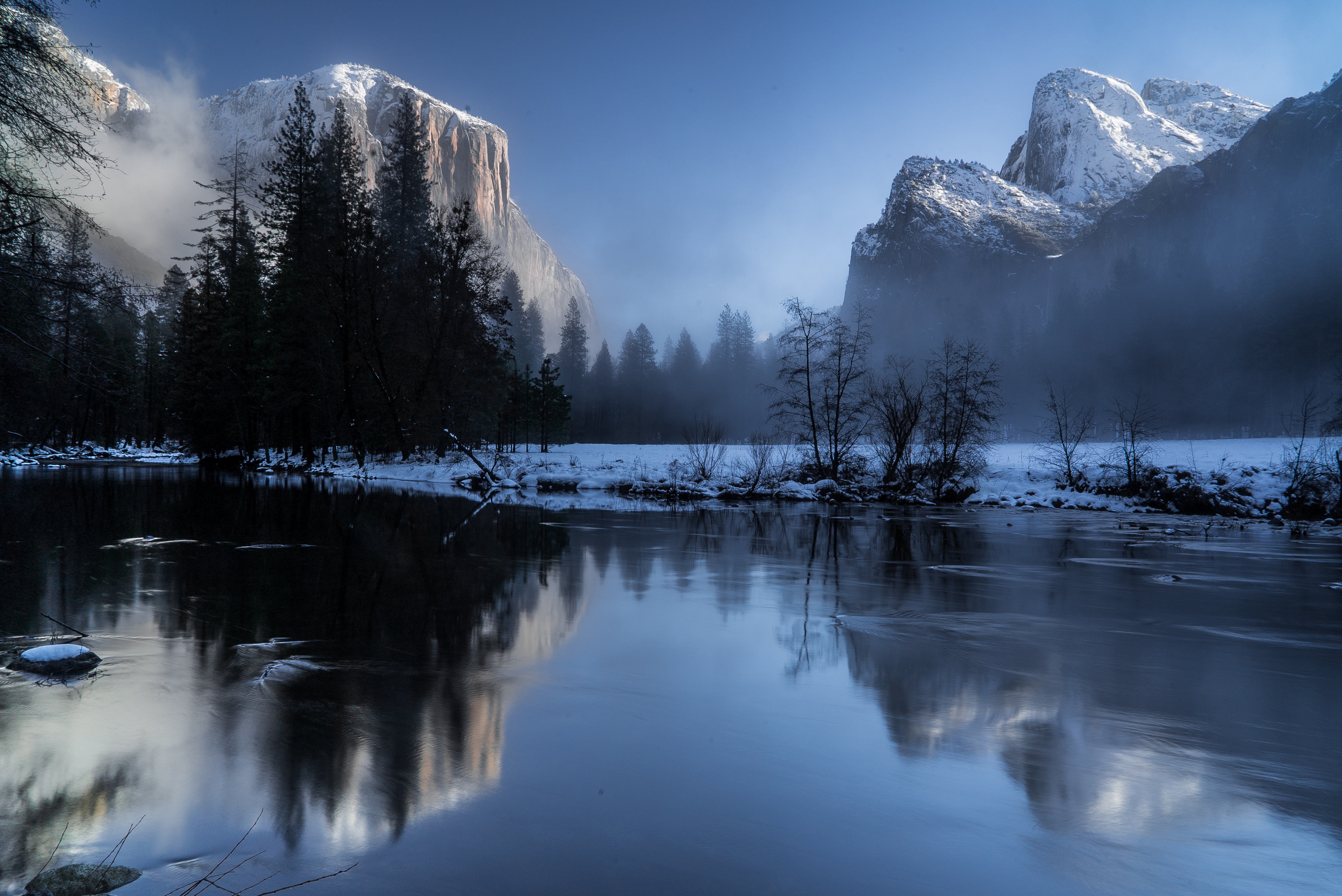 Free Image, landscape, tree, water, nature, wilderness, snow, winter, cloud, fog, mist, sunlight, morning, lake, dawn, mountain range, ice, reflection, weather, season, freezing, atmospheric phenomenon, mountainous landforms, computer wallpaper