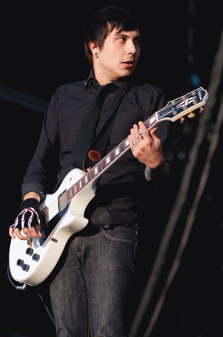 I Heart It, and by IT I mean you. Frank iero