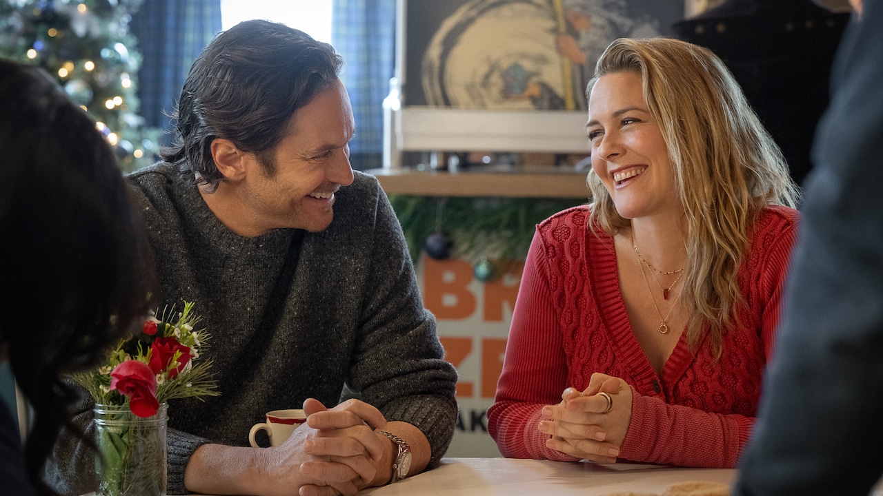 A Merry Little Ex Mas' Review: Is The Netflix Movie Worth The Watch?