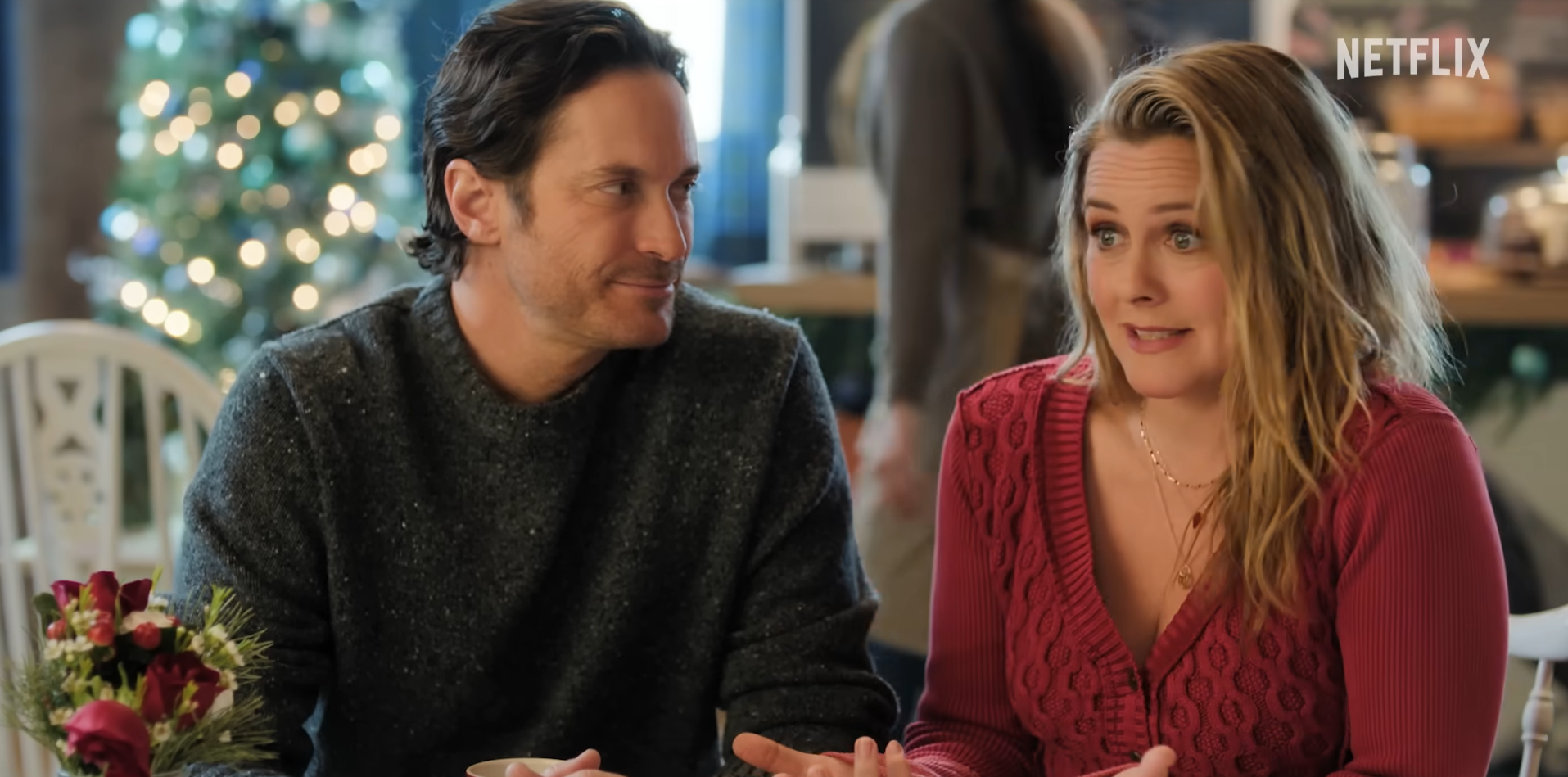 For Netflix Holiday Original Movie A MERRY LITTLE EX MAS Starring Alicia Silverstone And Oliver Hudson